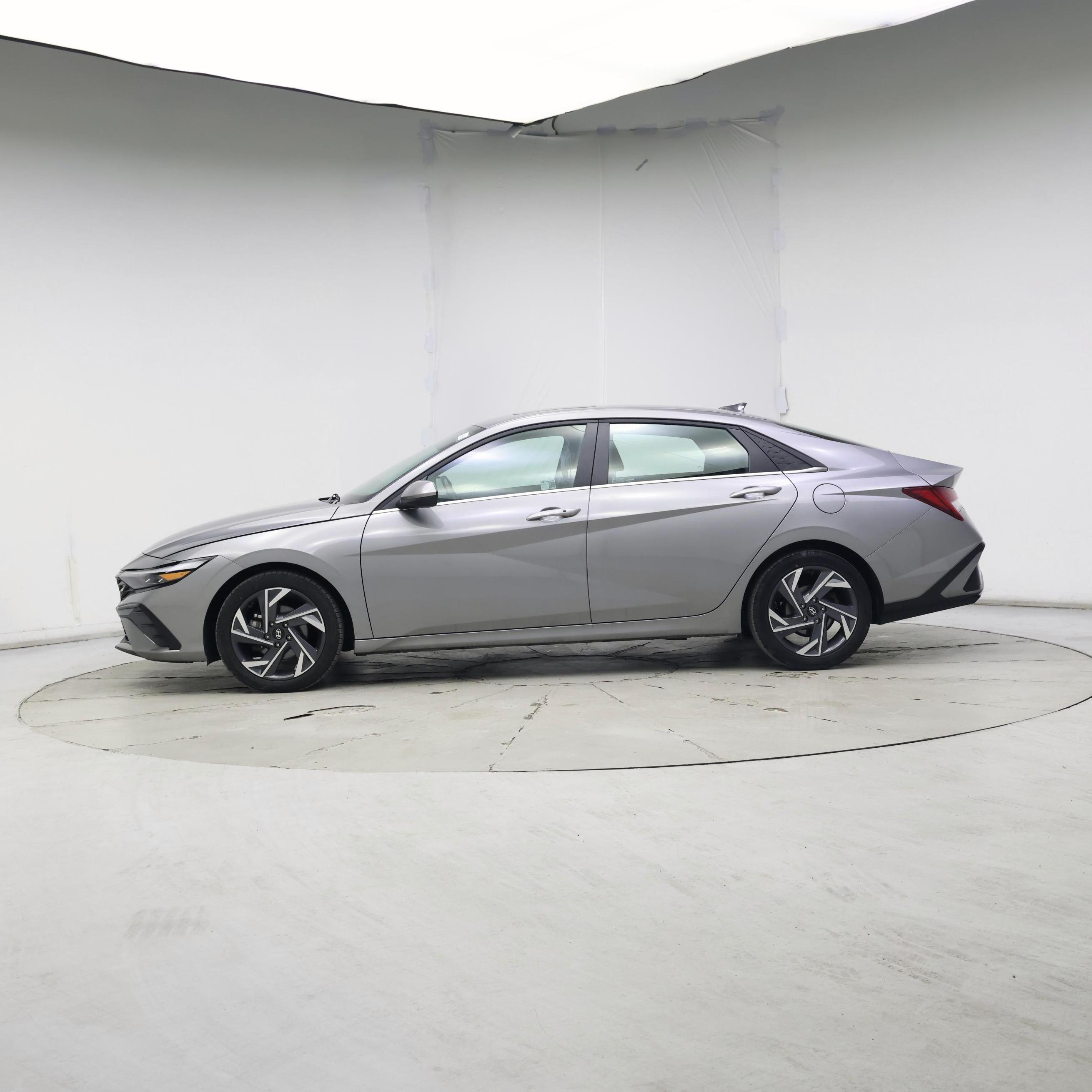 Thumbnail: 2025 Hyundai Elantra - 3