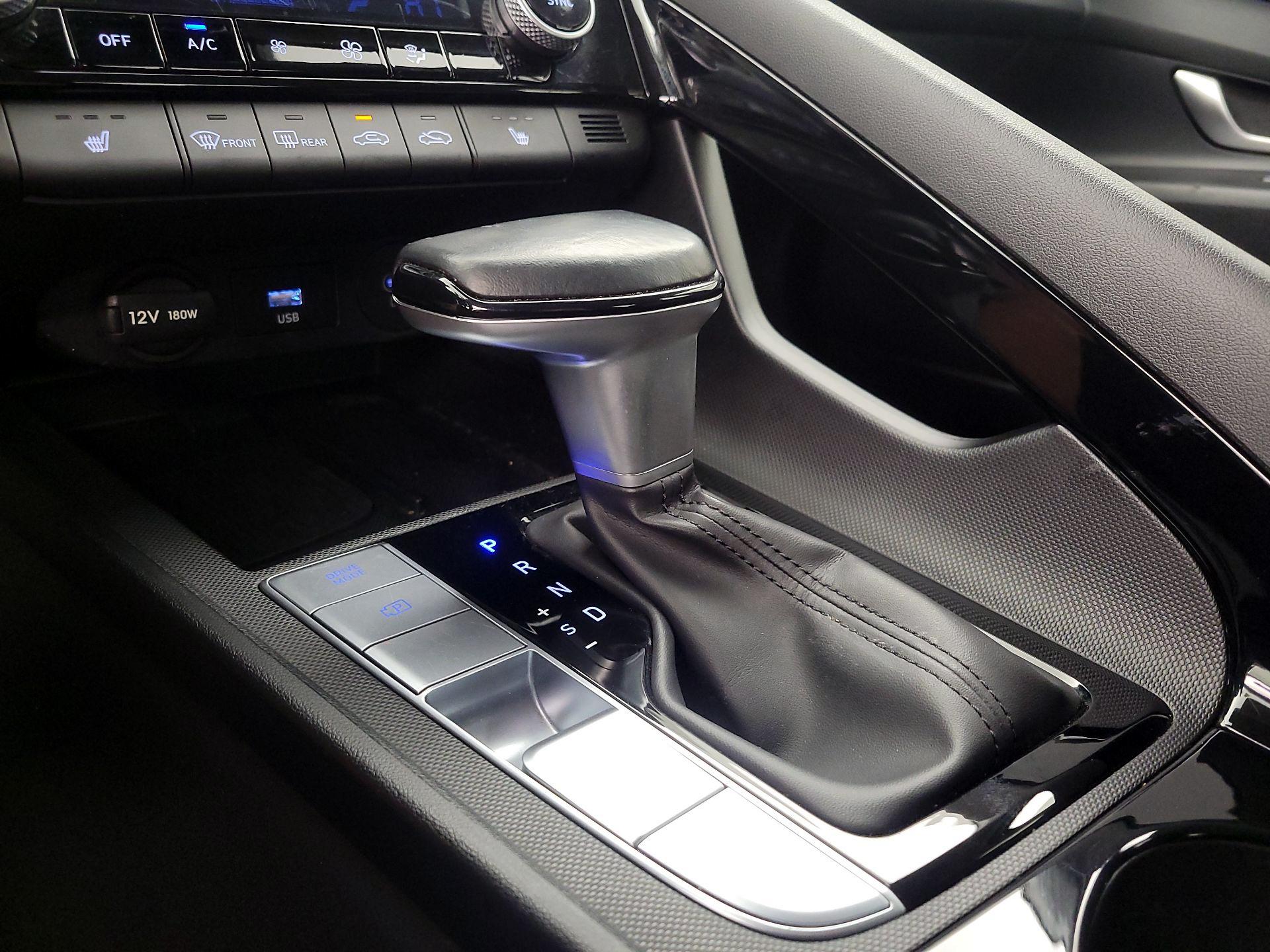 Thumbnail: 2025 Hyundai Elantra - 15