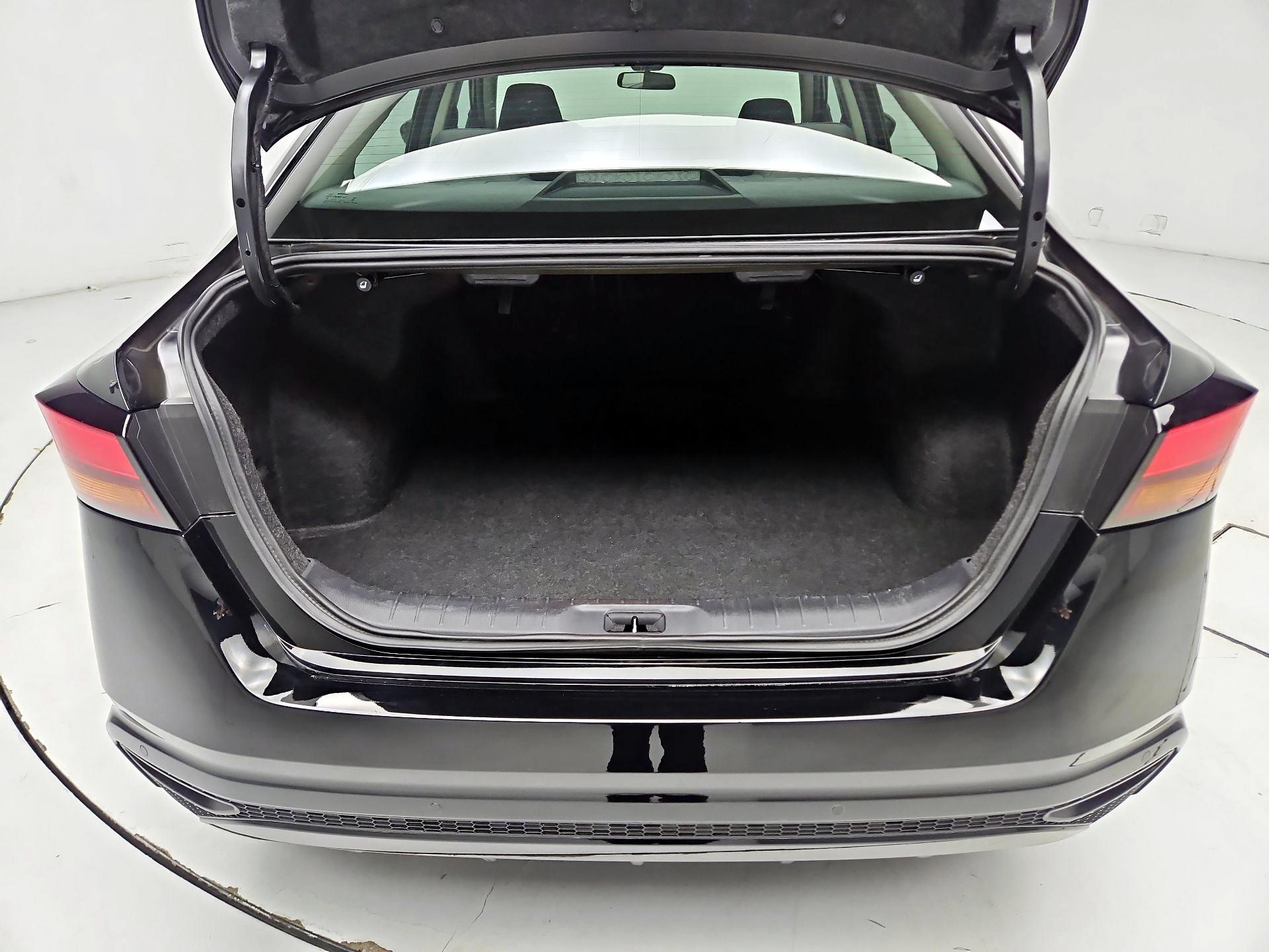 Thumbnail: 2025 Nissan Altima - 20