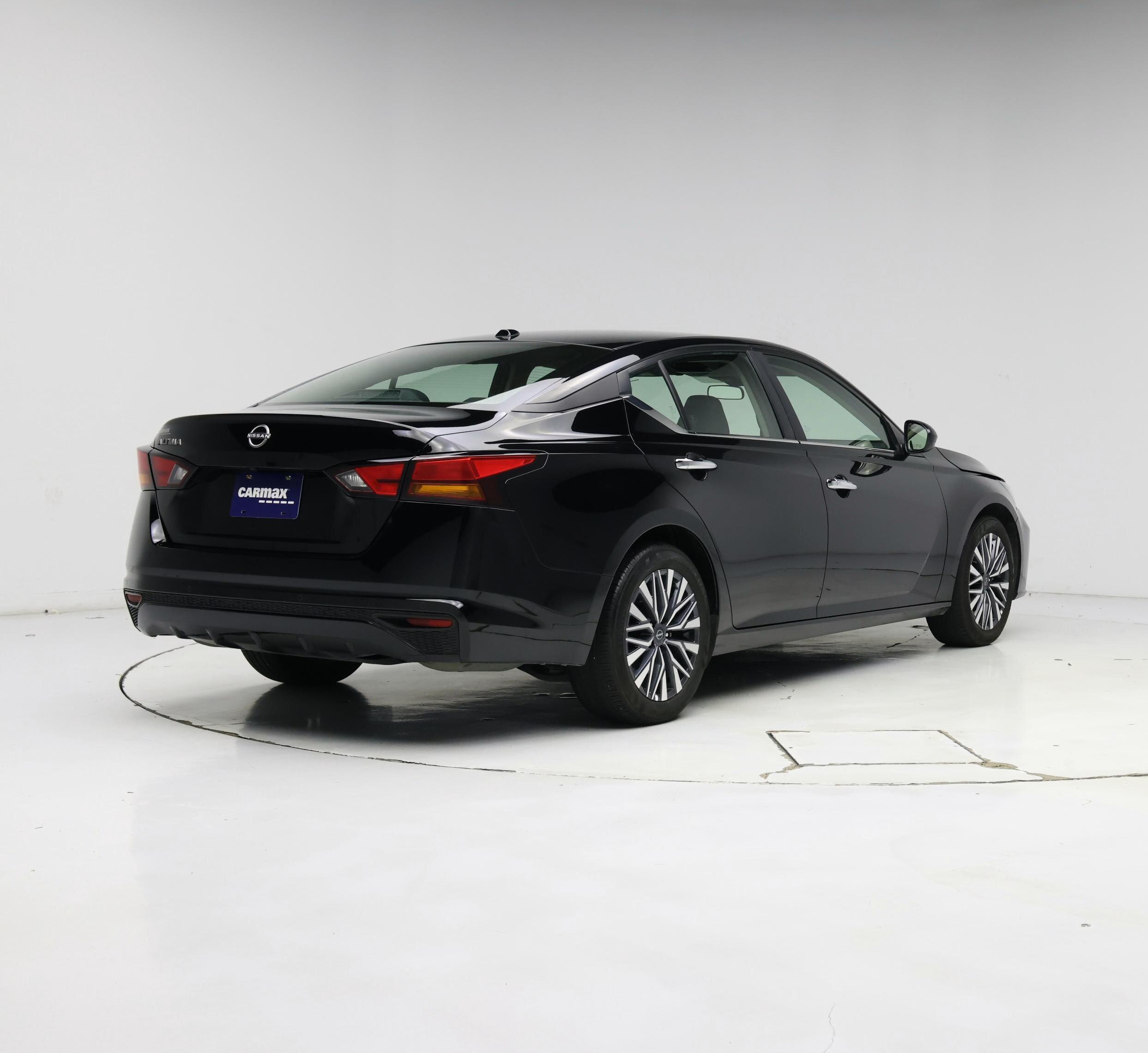 Thumbnail: 2025 Nissan Altima - 8