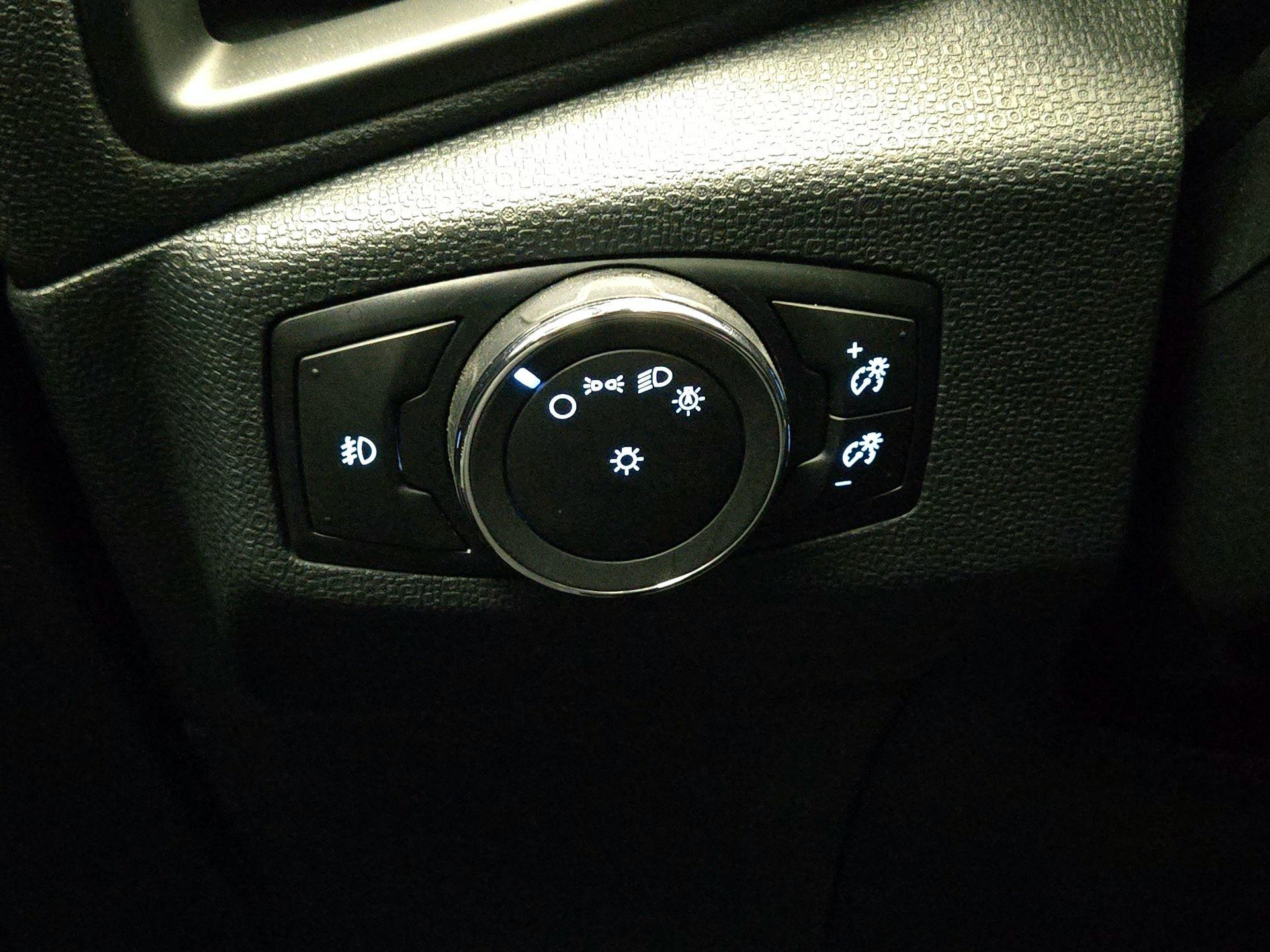 Thumbnail: 2021 Ford EcoSport - 13