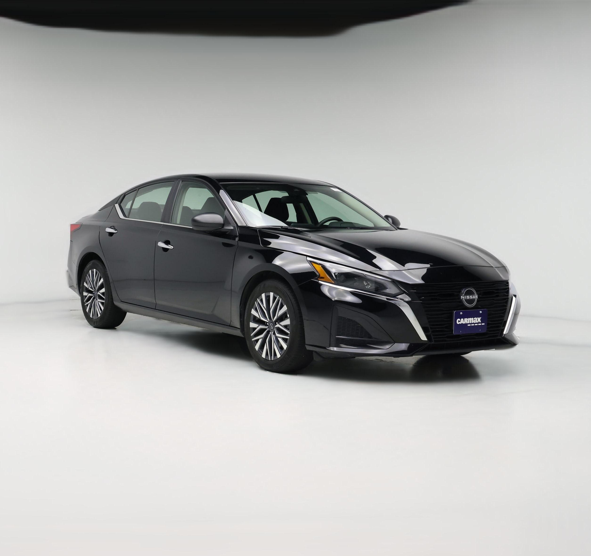 Thumbnail: 2025 Nissan Altima - 1