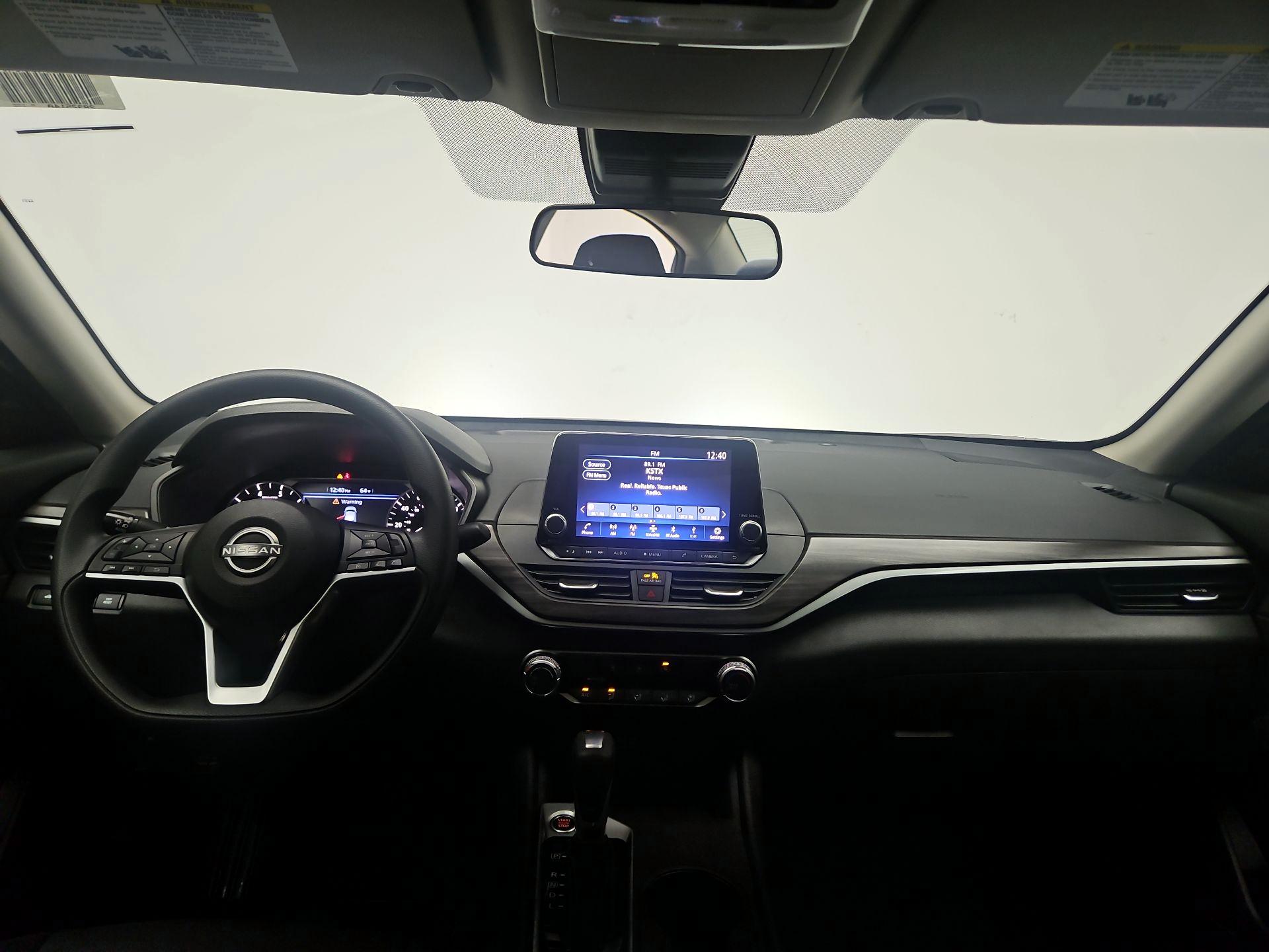 Thumbnail: 2025 Nissan Altima - 9