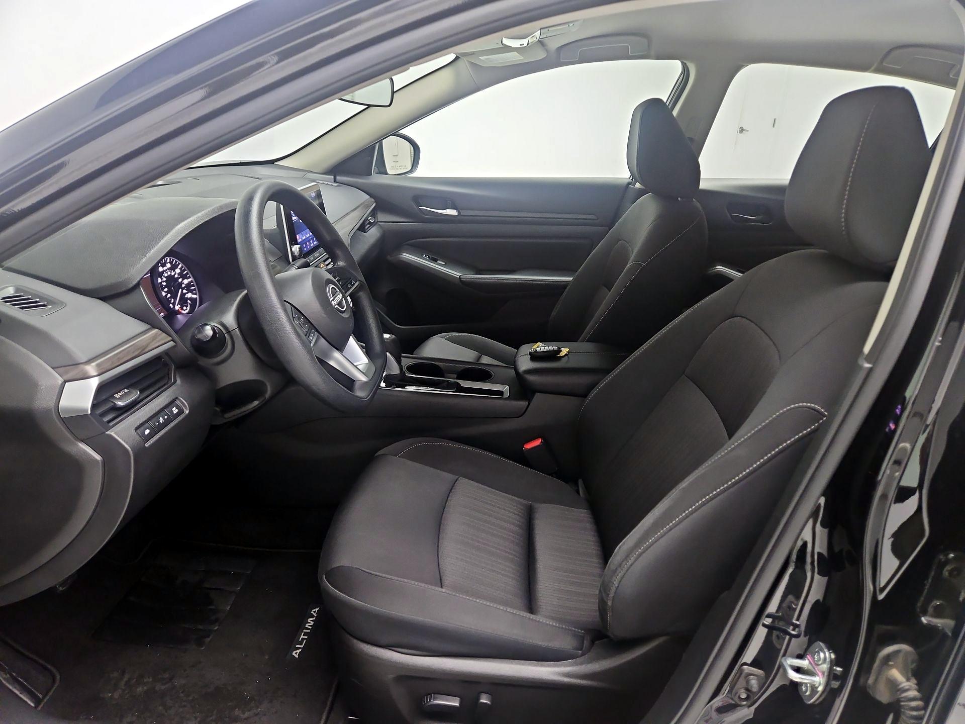 Thumbnail: 2025 Nissan Altima - 11