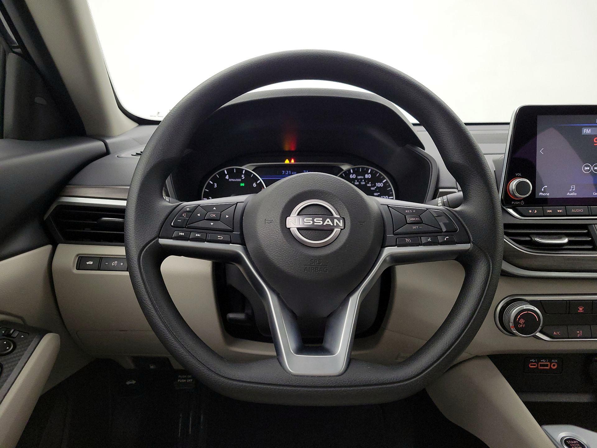 Thumbnail: 2025 Nissan Altima - 10