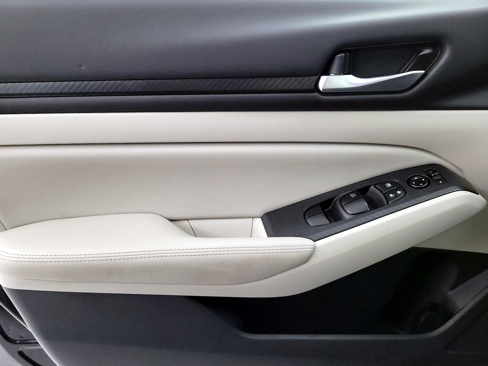 Thumbnail: 2025 Nissan Altima - 12