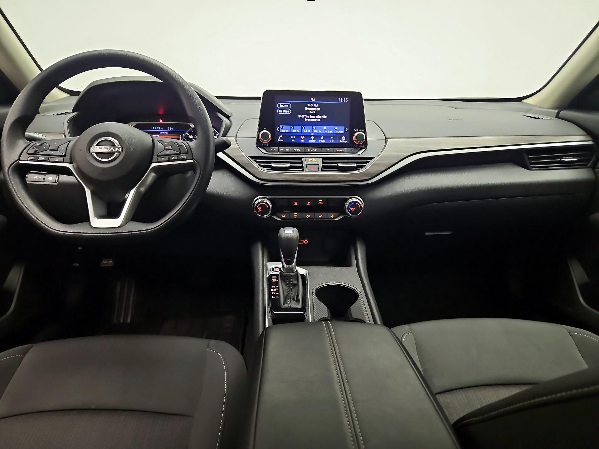 Thumbnail: 2025 Nissan Altima - 9