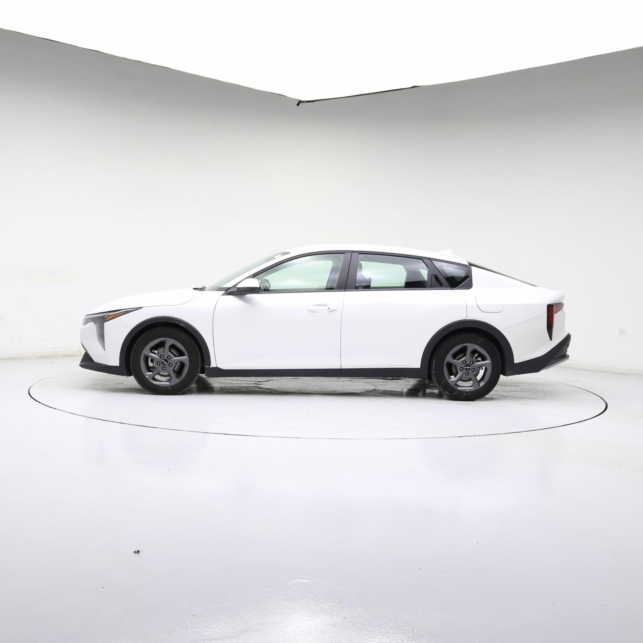 Thumbnail: 2025 Kia K4 - 3