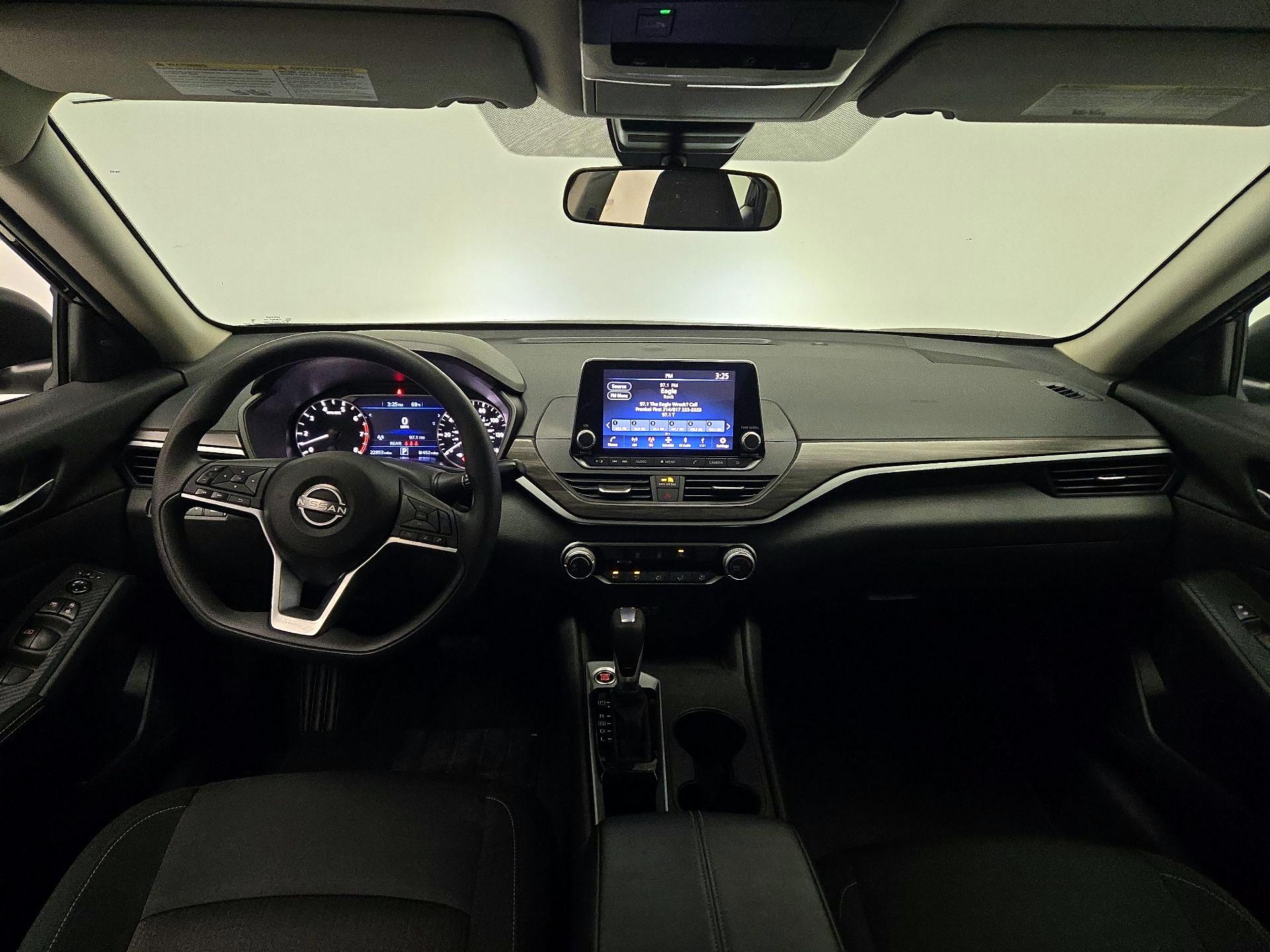 Thumbnail: 2025 Nissan Altima - 9