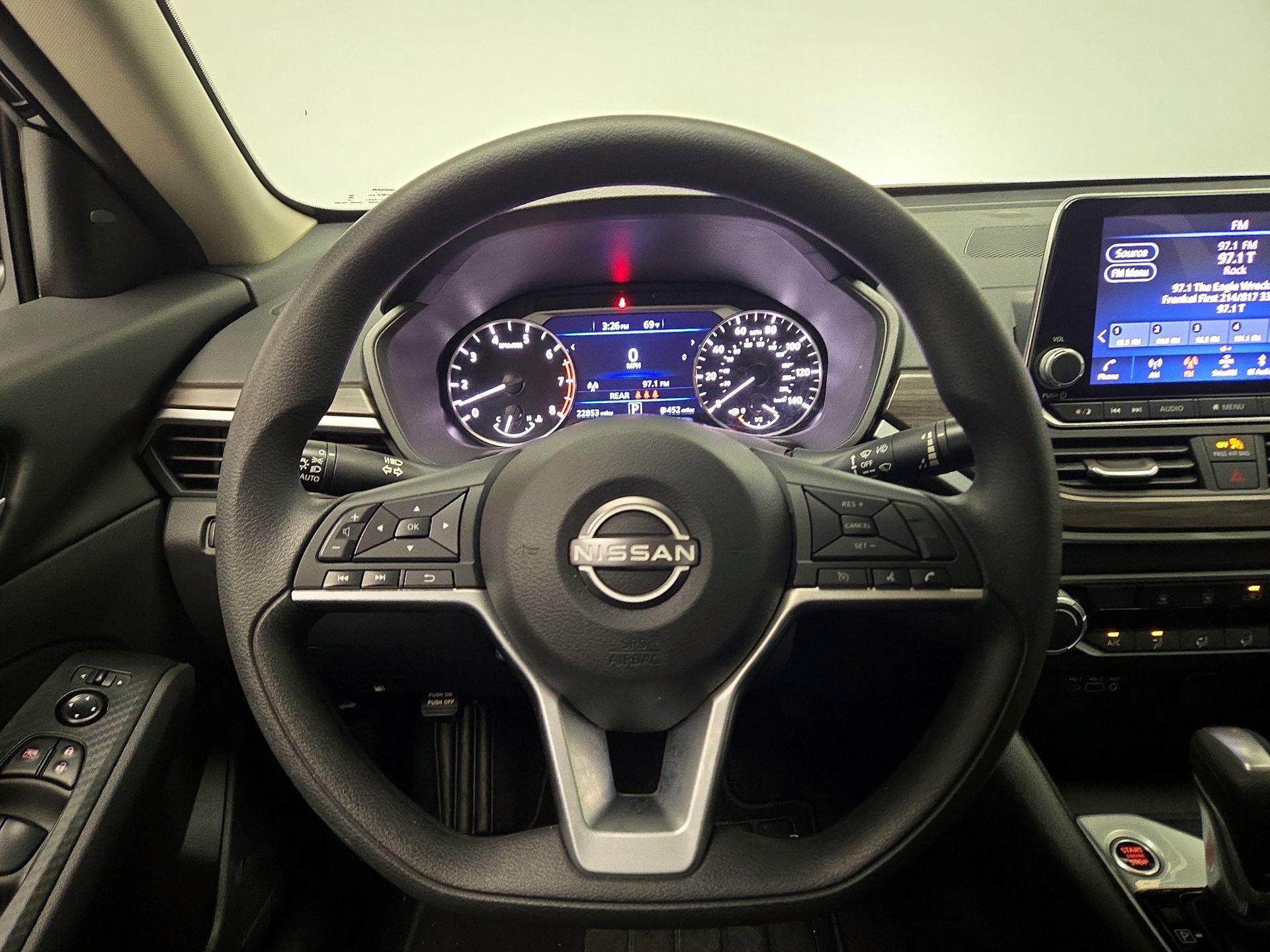 Thumbnail: 2025 Nissan Altima - 10