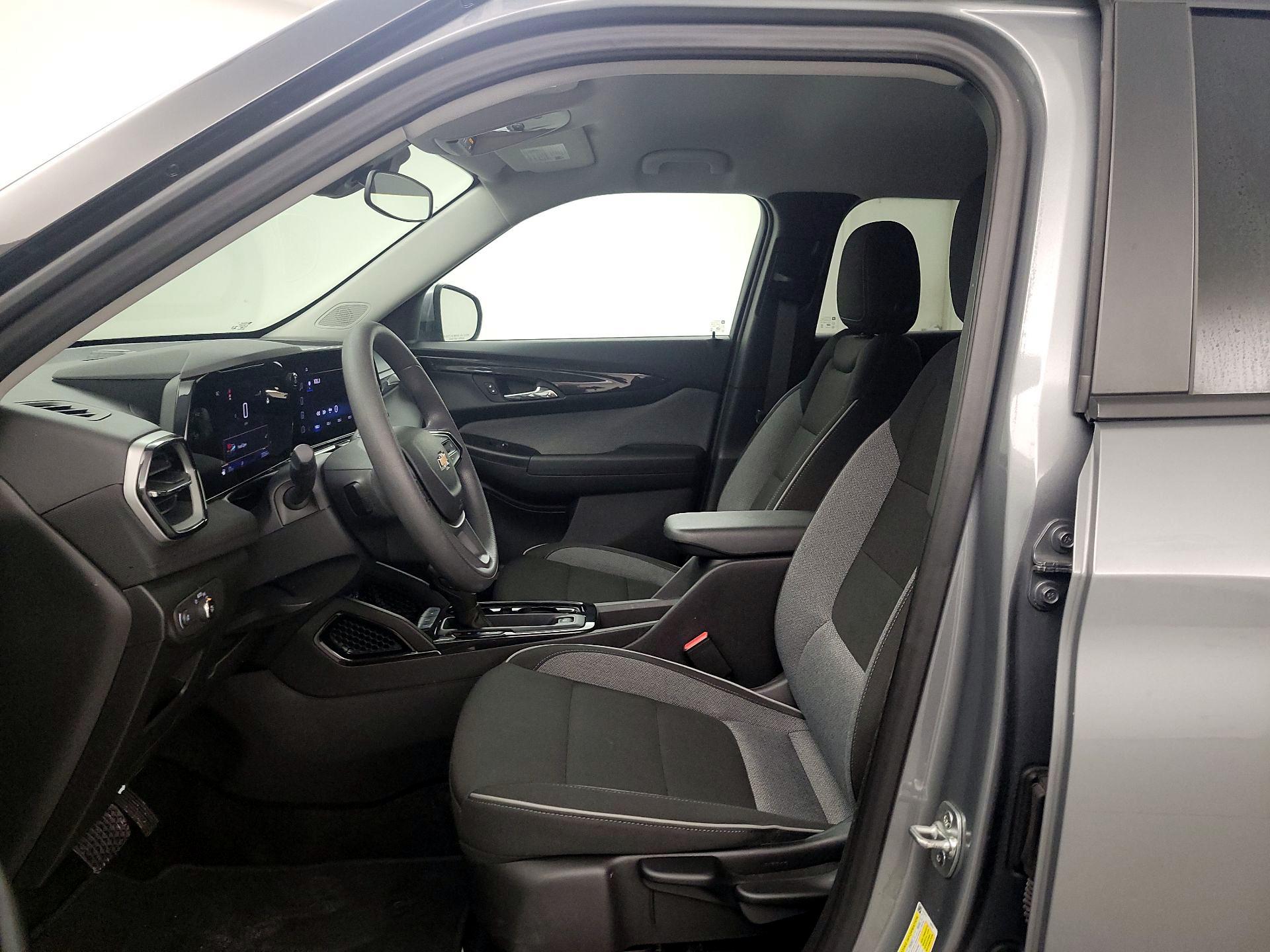 Thumbnail: 2025 Chevrolet TrailBlazer - 11