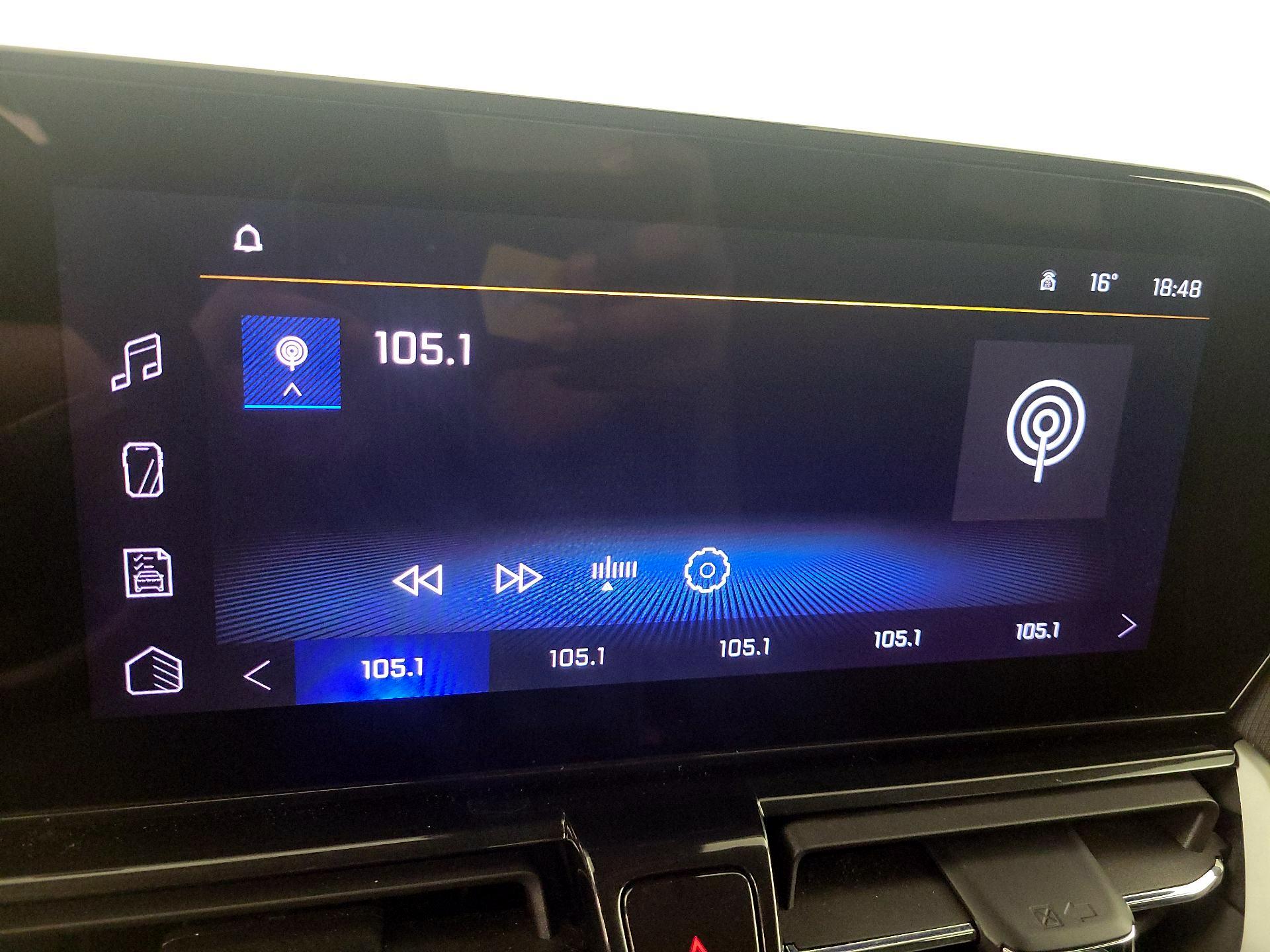 Thumbnail: 2025 Chevrolet TrailBlazer - 15