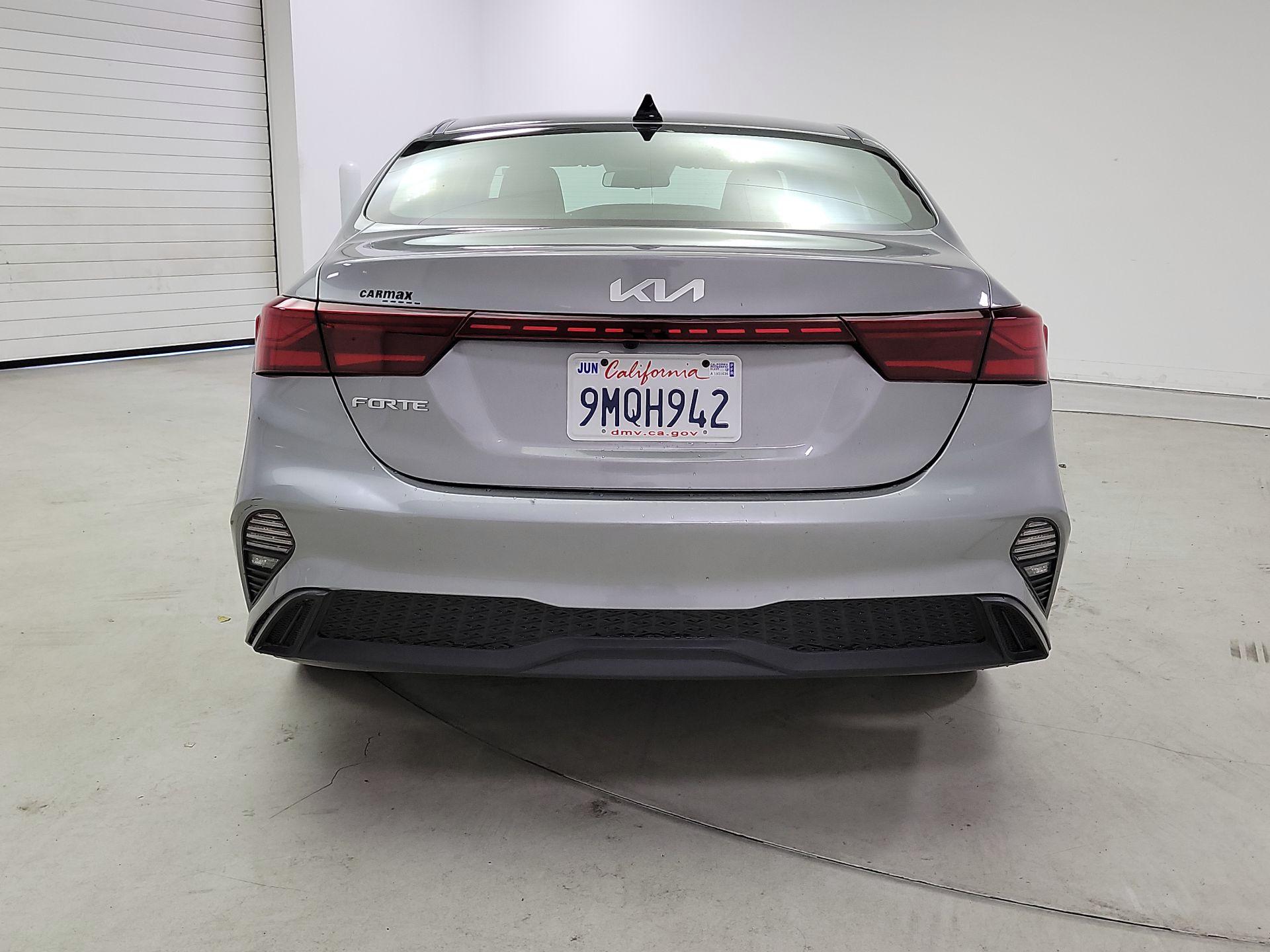 Thumbnail: 2024 Kia Forte - 6