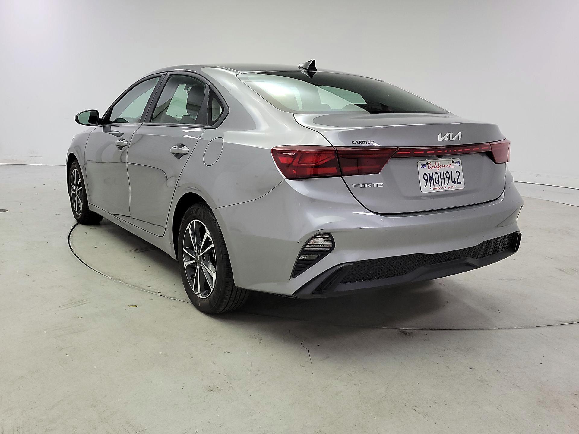 Thumbnail: 2024 Kia Forte - 7