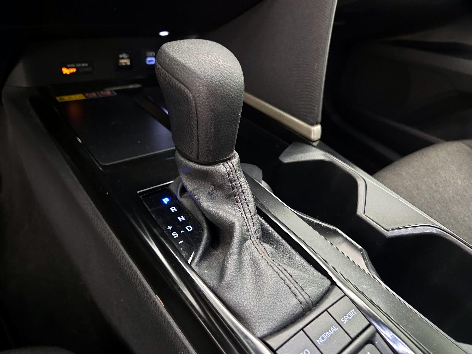 Thumbnail: 2025 Toyota Camry - 17