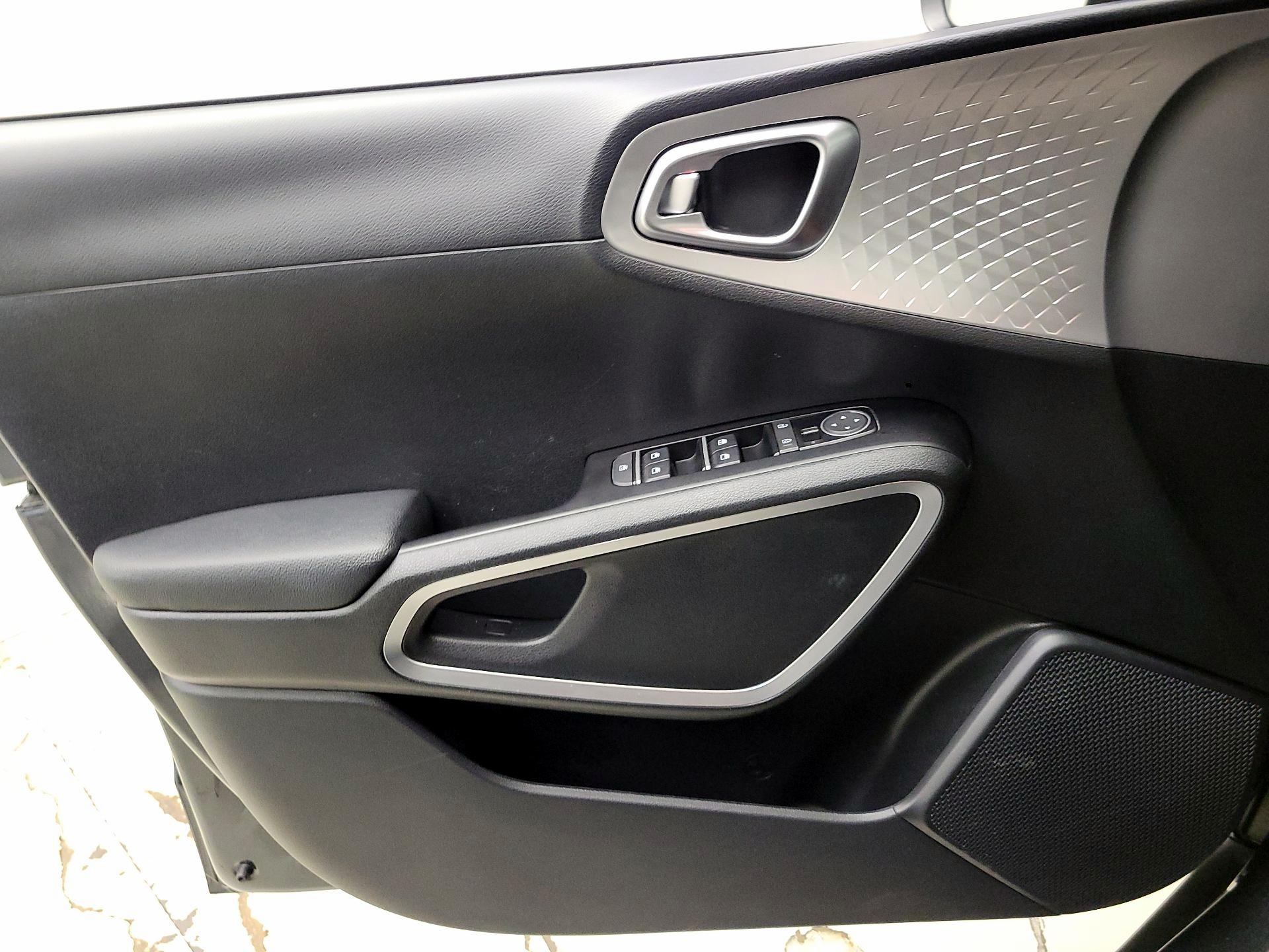 Thumbnail: 2025 Kia Soul - 12