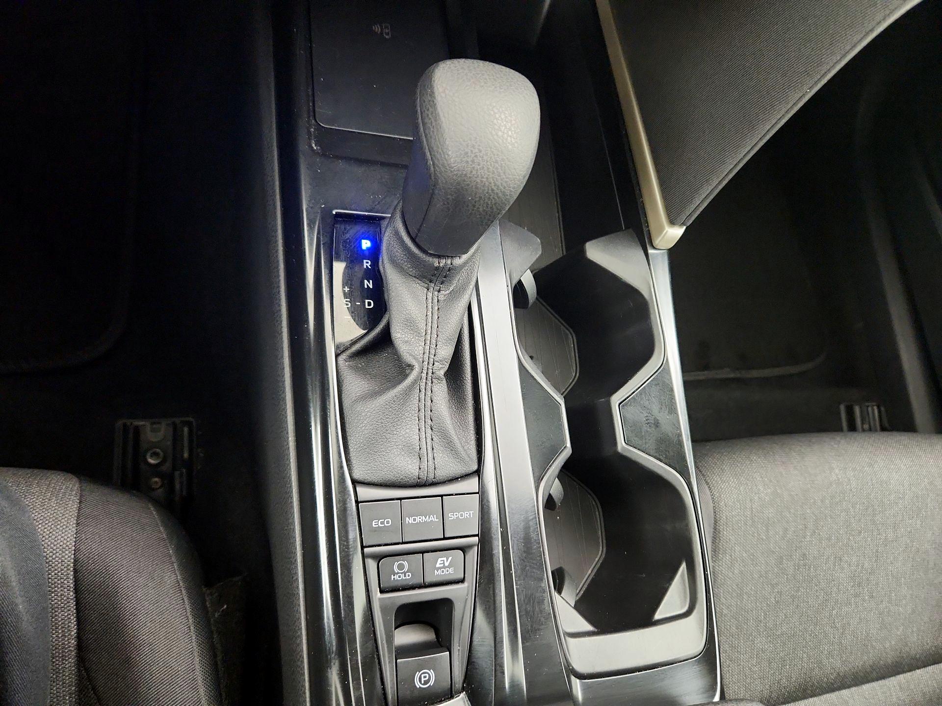 Thumbnail: 2025 Toyota Camry - 15