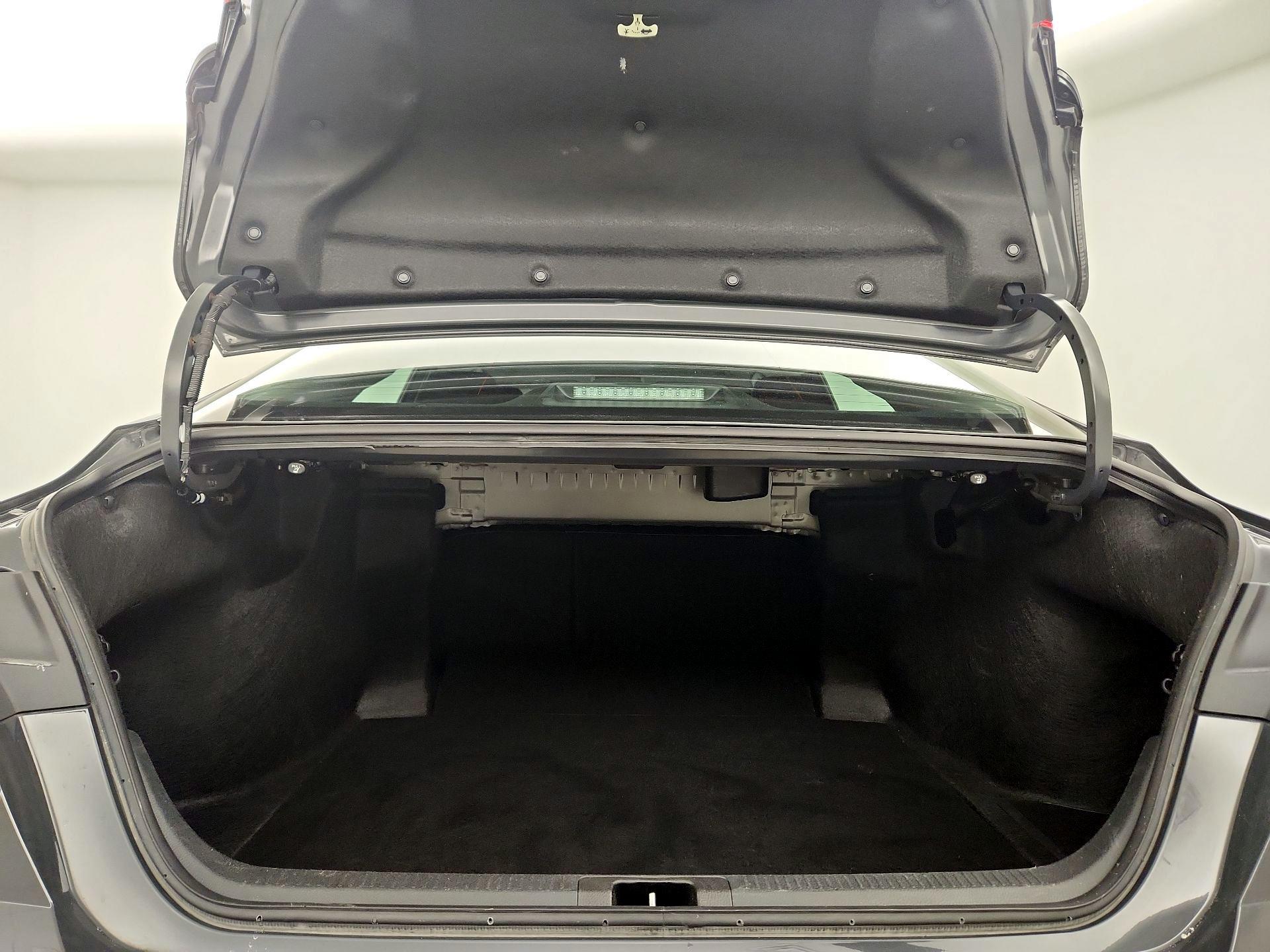 Thumbnail: 2025 Toyota Camry - 18