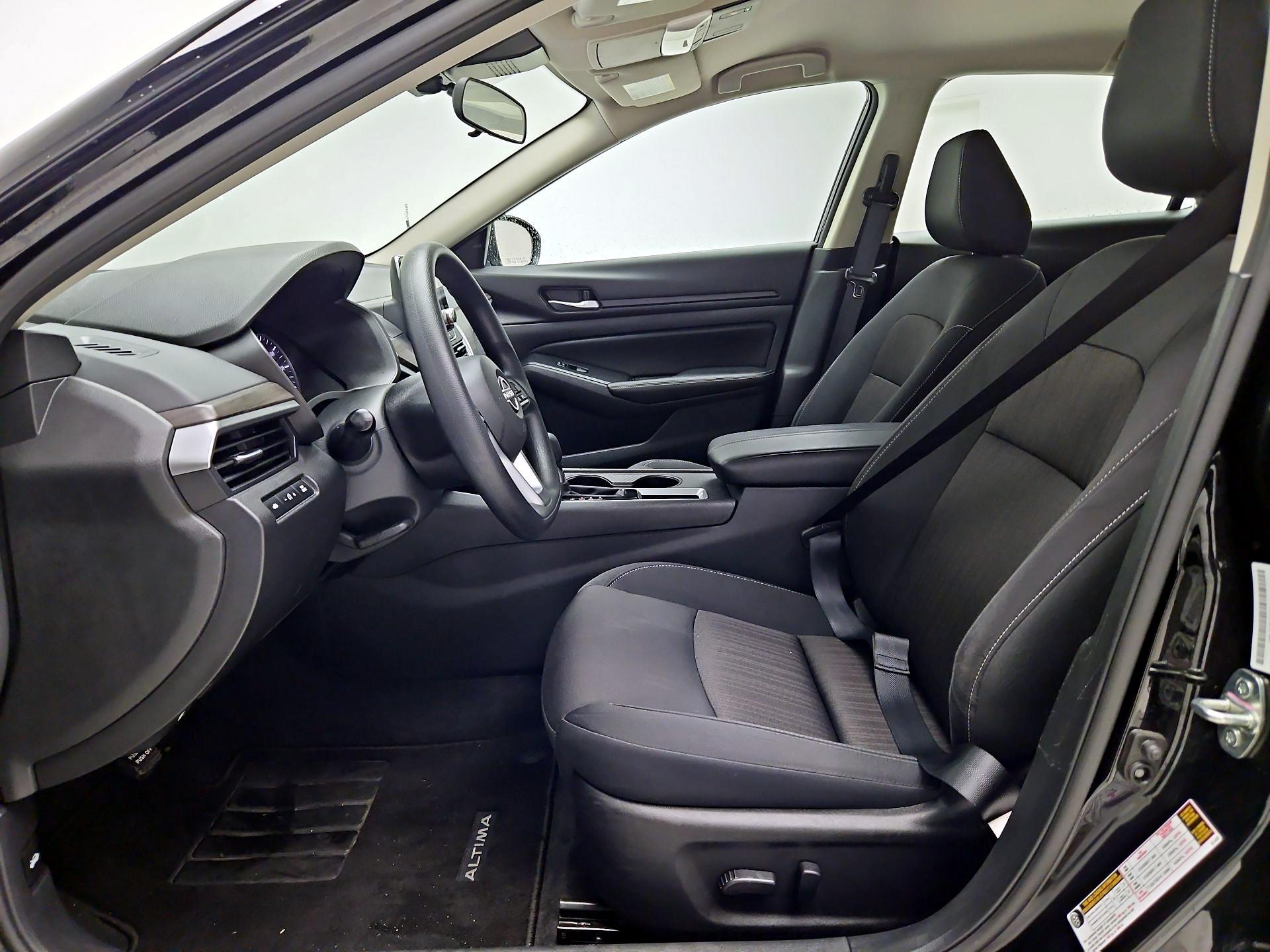 Thumbnail: 2025 Nissan Altima - 11