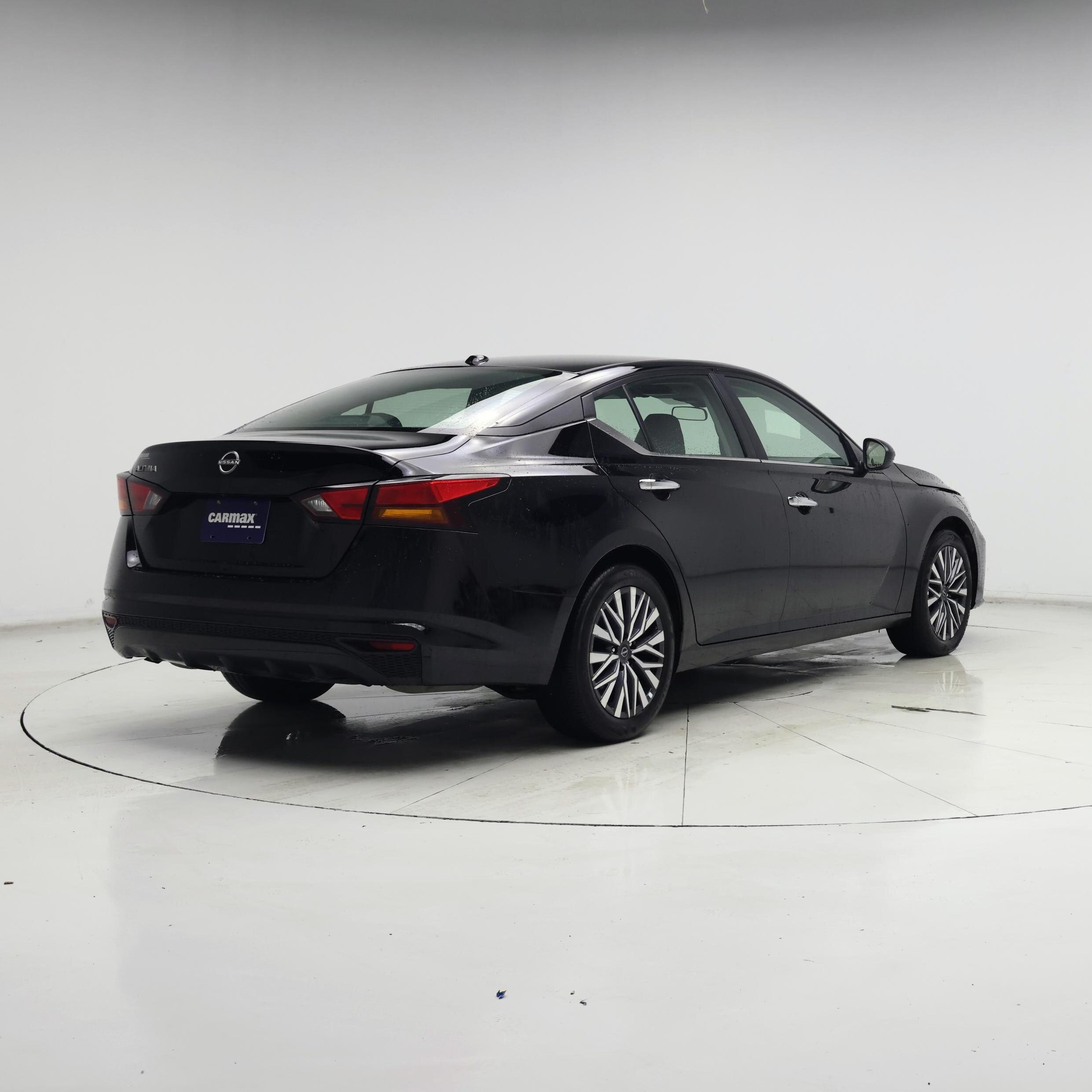 Thumbnail: 2025 Nissan Altima - 8