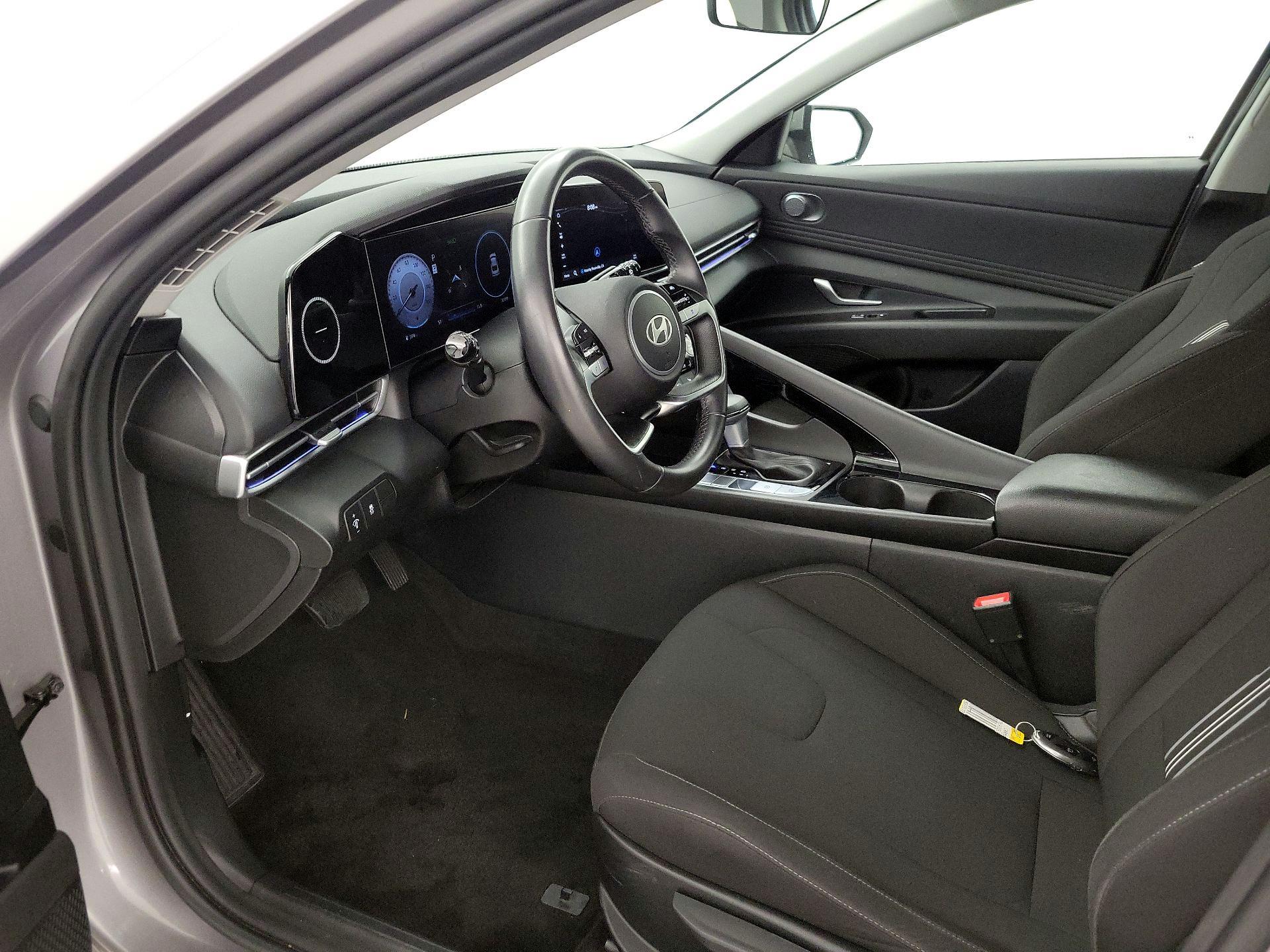 Thumbnail: 2025 Hyundai Elantra - 11