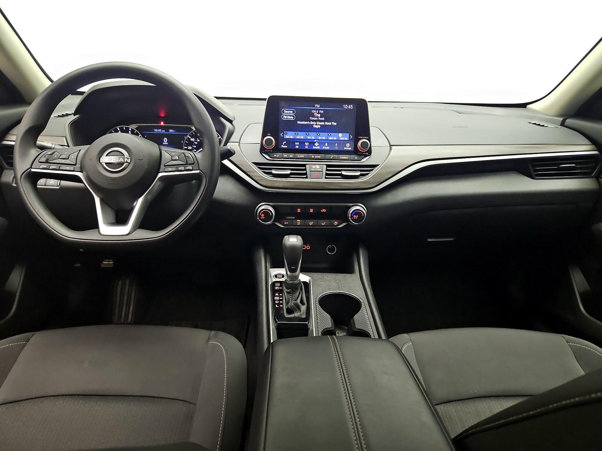 Thumbnail: 2025 Nissan Altima - 9