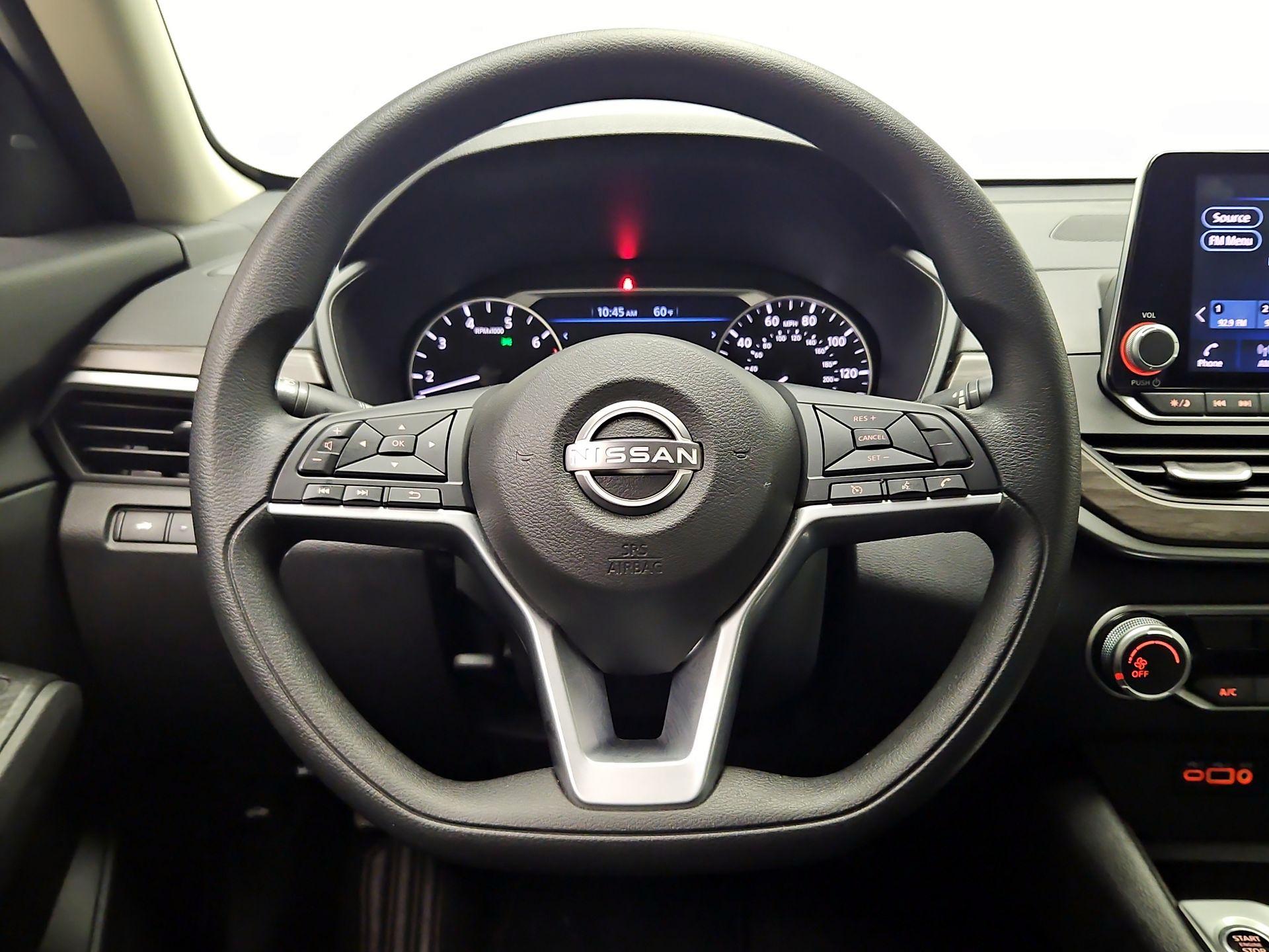 Thumbnail: 2025 Nissan Altima - 10