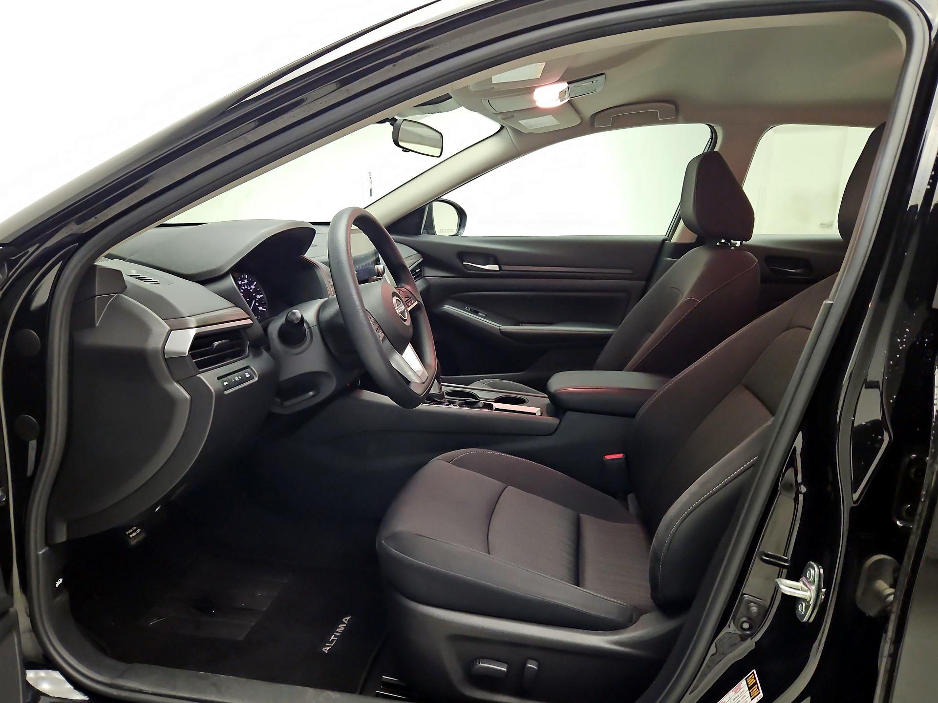 Thumbnail: 2025 Nissan Altima - 11