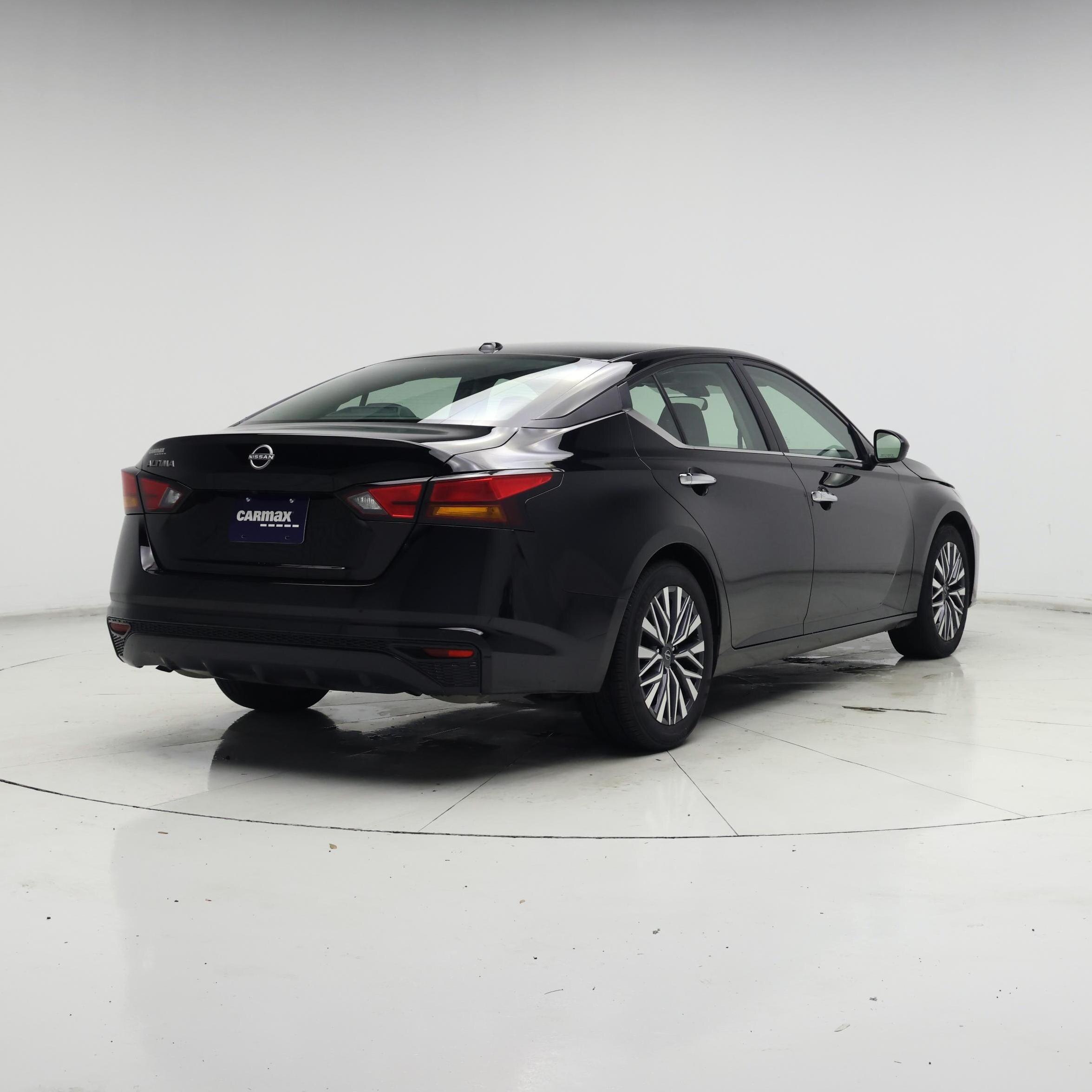 Thumbnail: 2025 Nissan Altima - 8