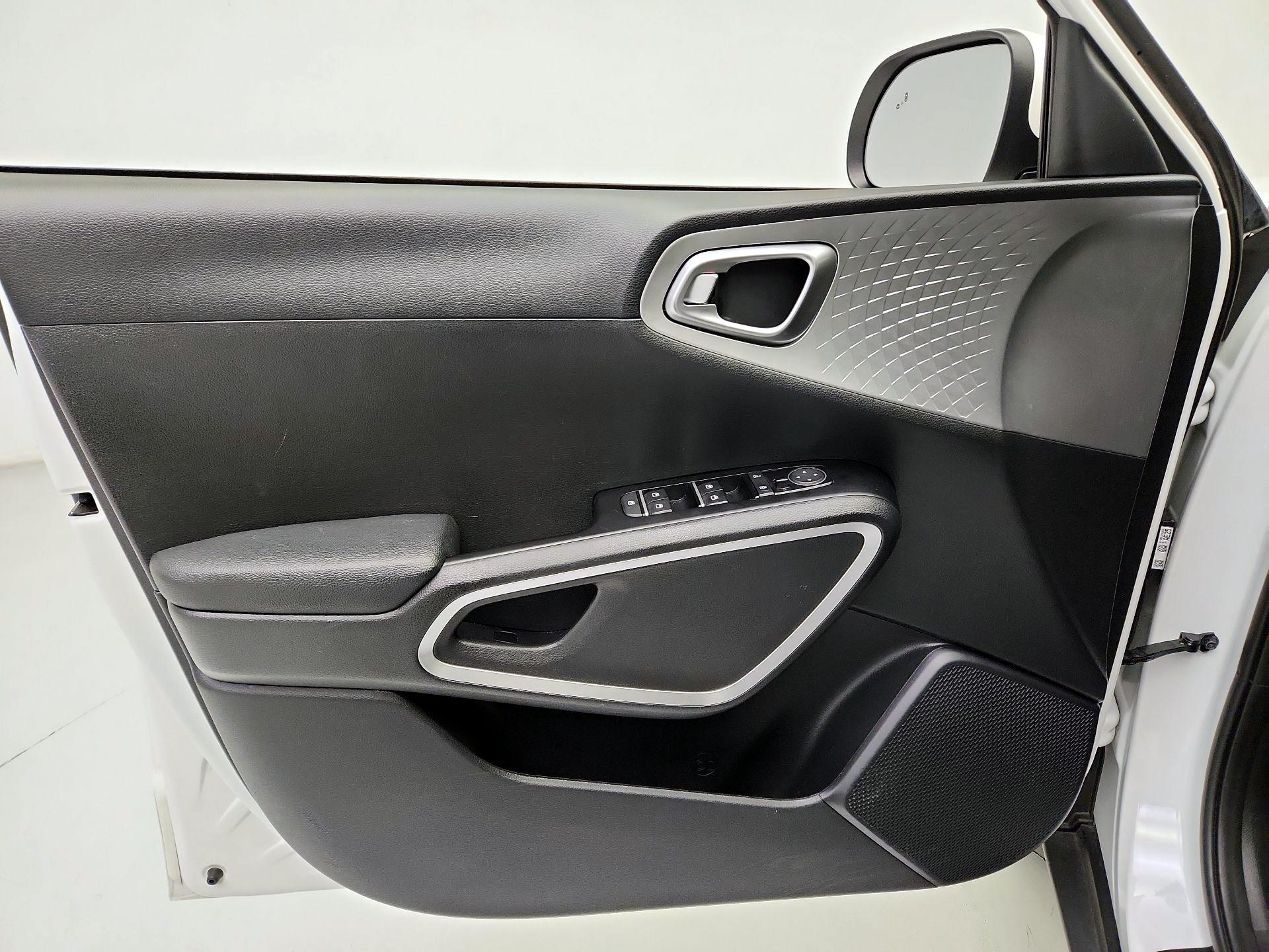 Thumbnail: 2025 Kia Soul - 12