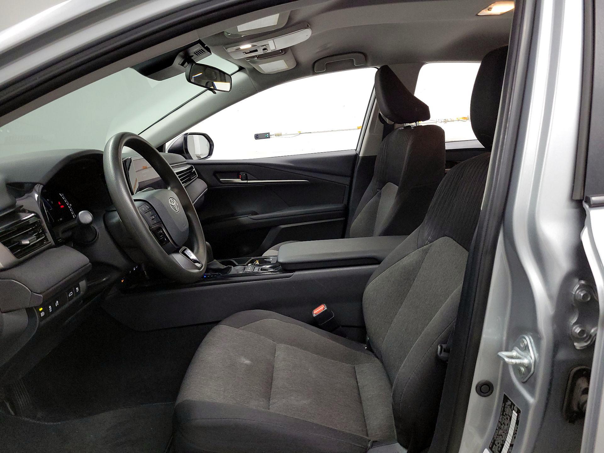 Thumbnail: 2025 Toyota Camry - 9