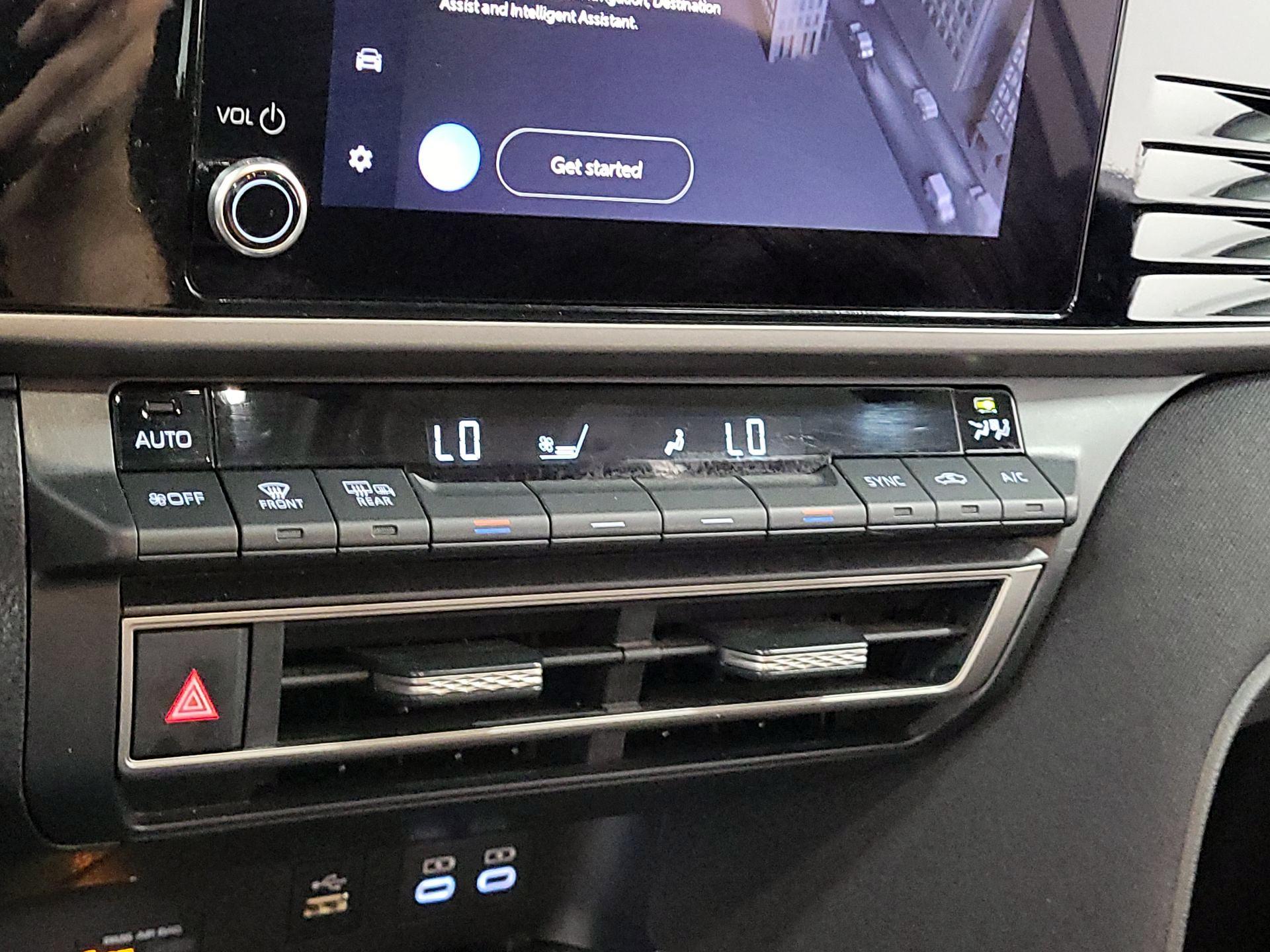 Thumbnail: 2025 Toyota Camry - 13