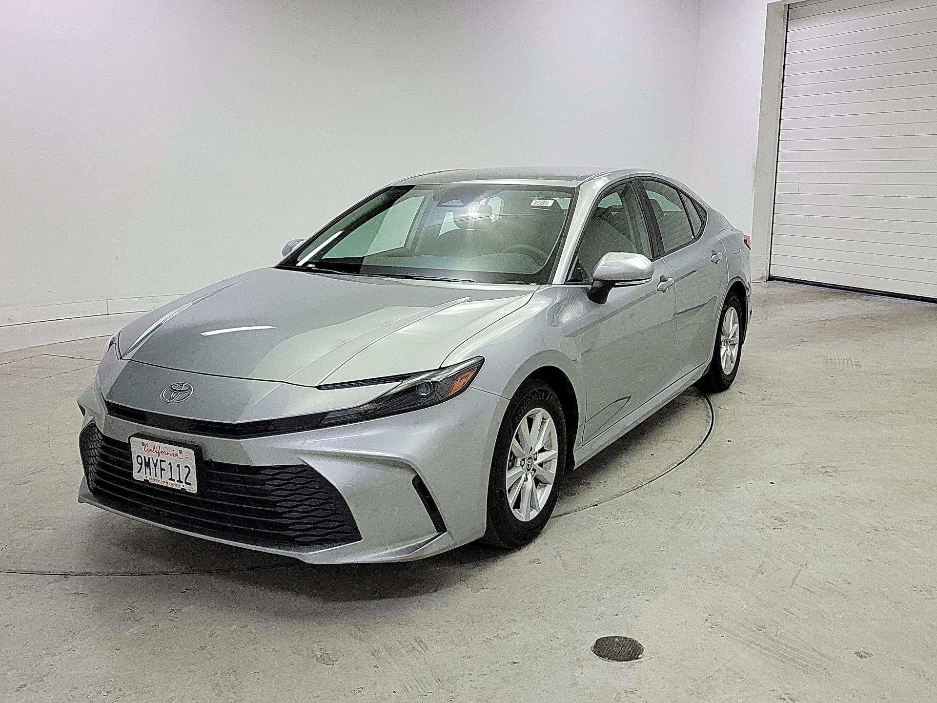 Thumbnail: 2025 Toyota Camry - 3