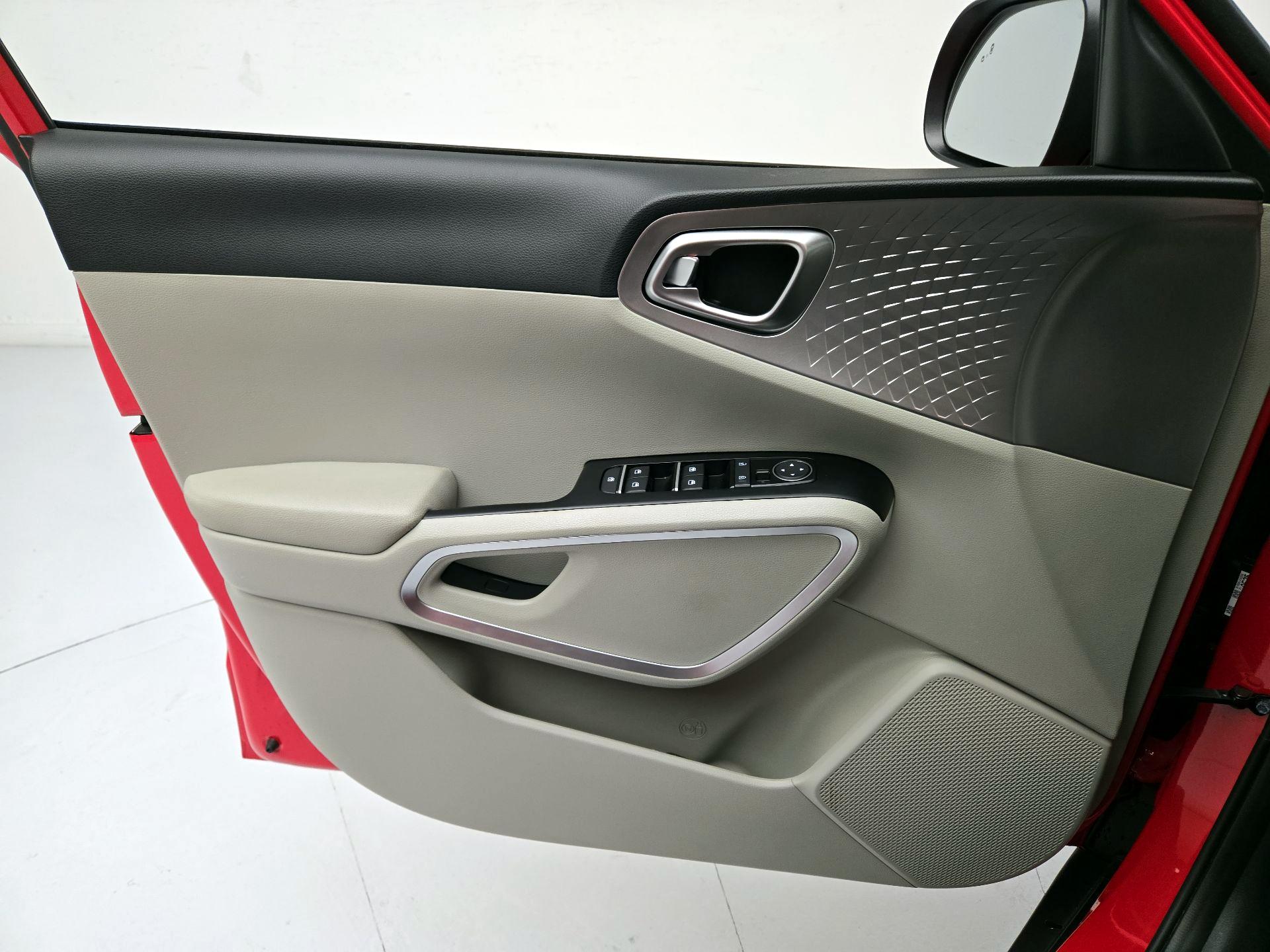 Thumbnail: 2025 Kia Soul - 12