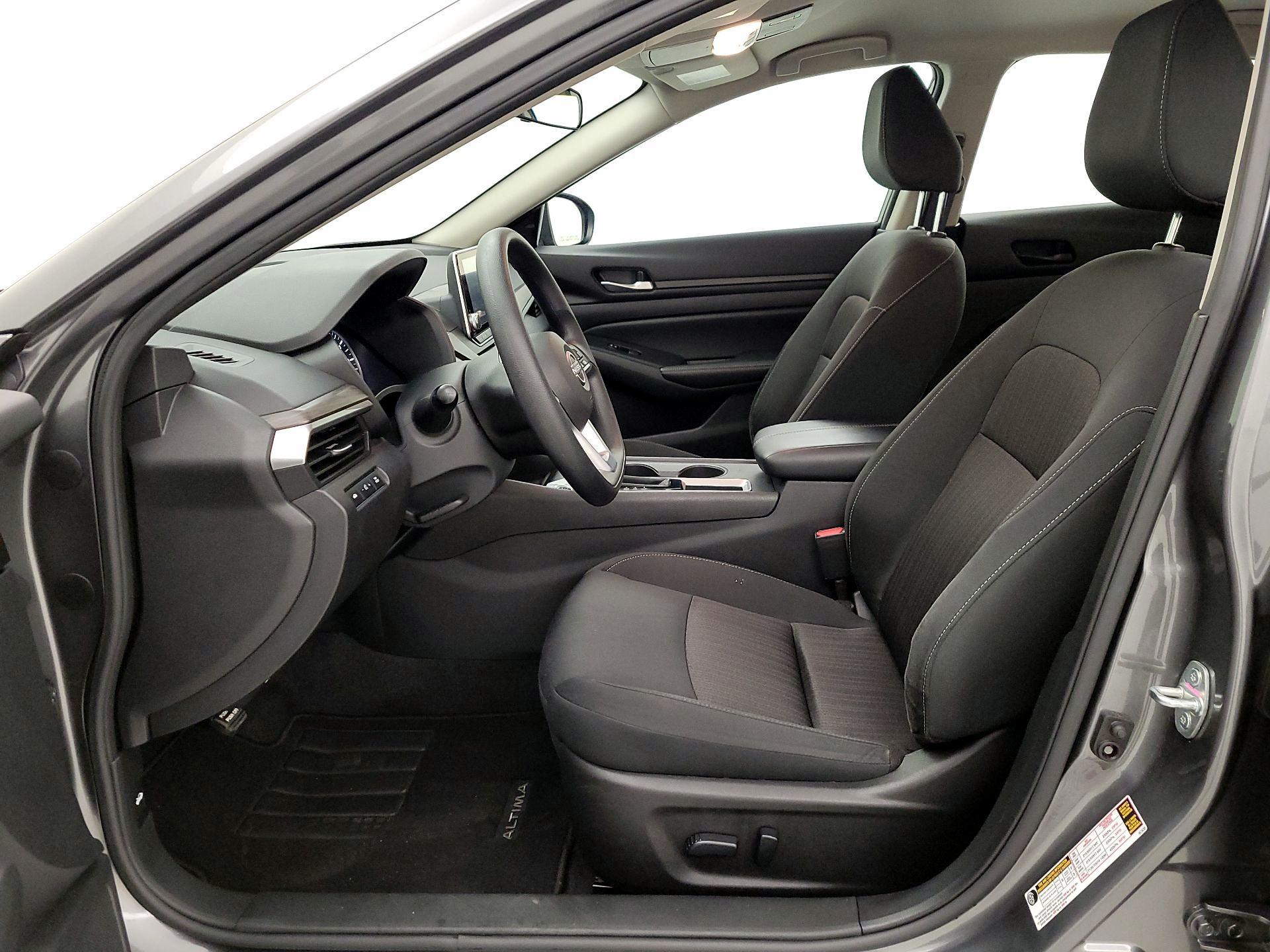 Thumbnail: 2025 Nissan Altima - 11