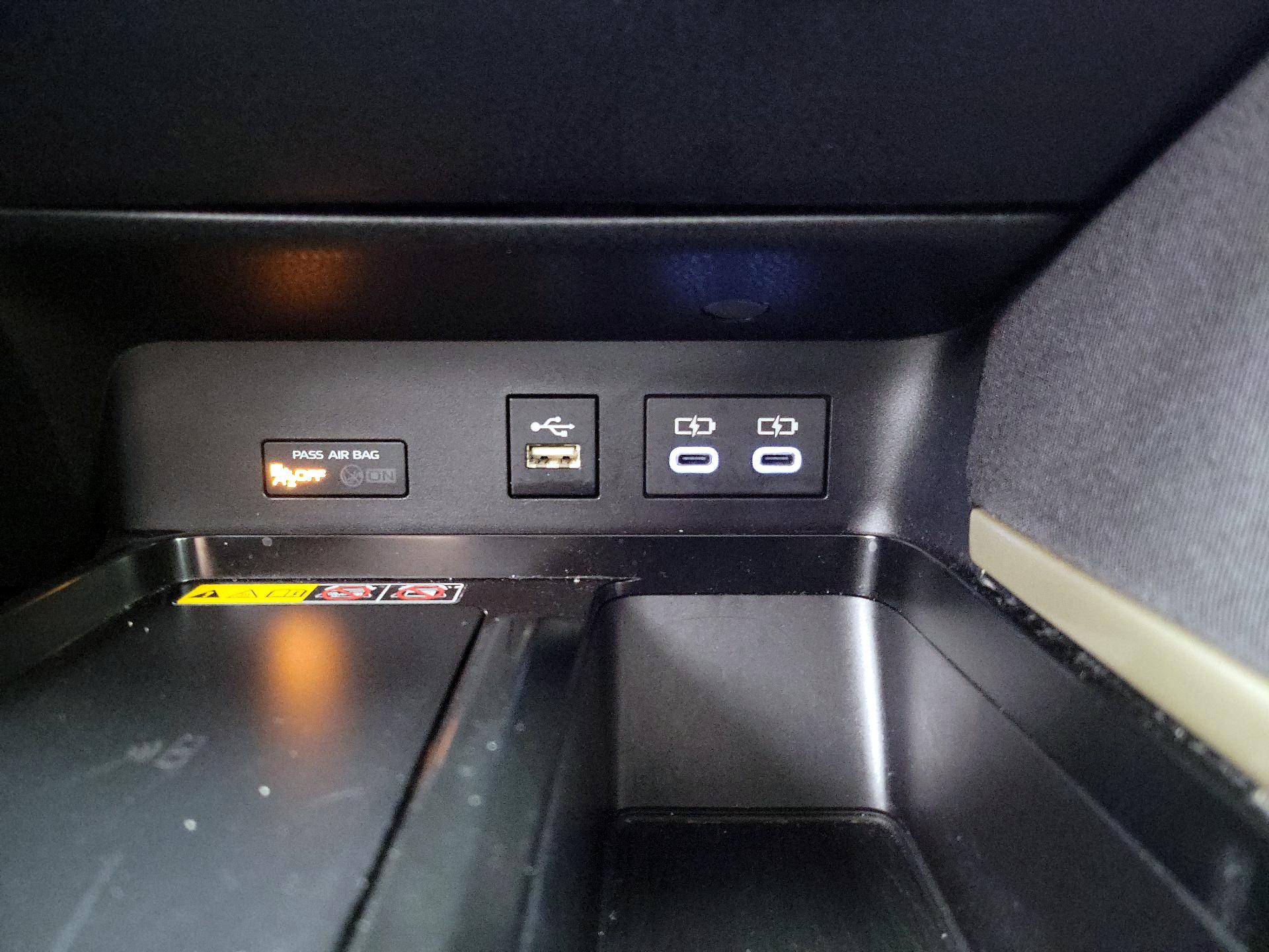 Thumbnail: 2025 Toyota Camry - 18