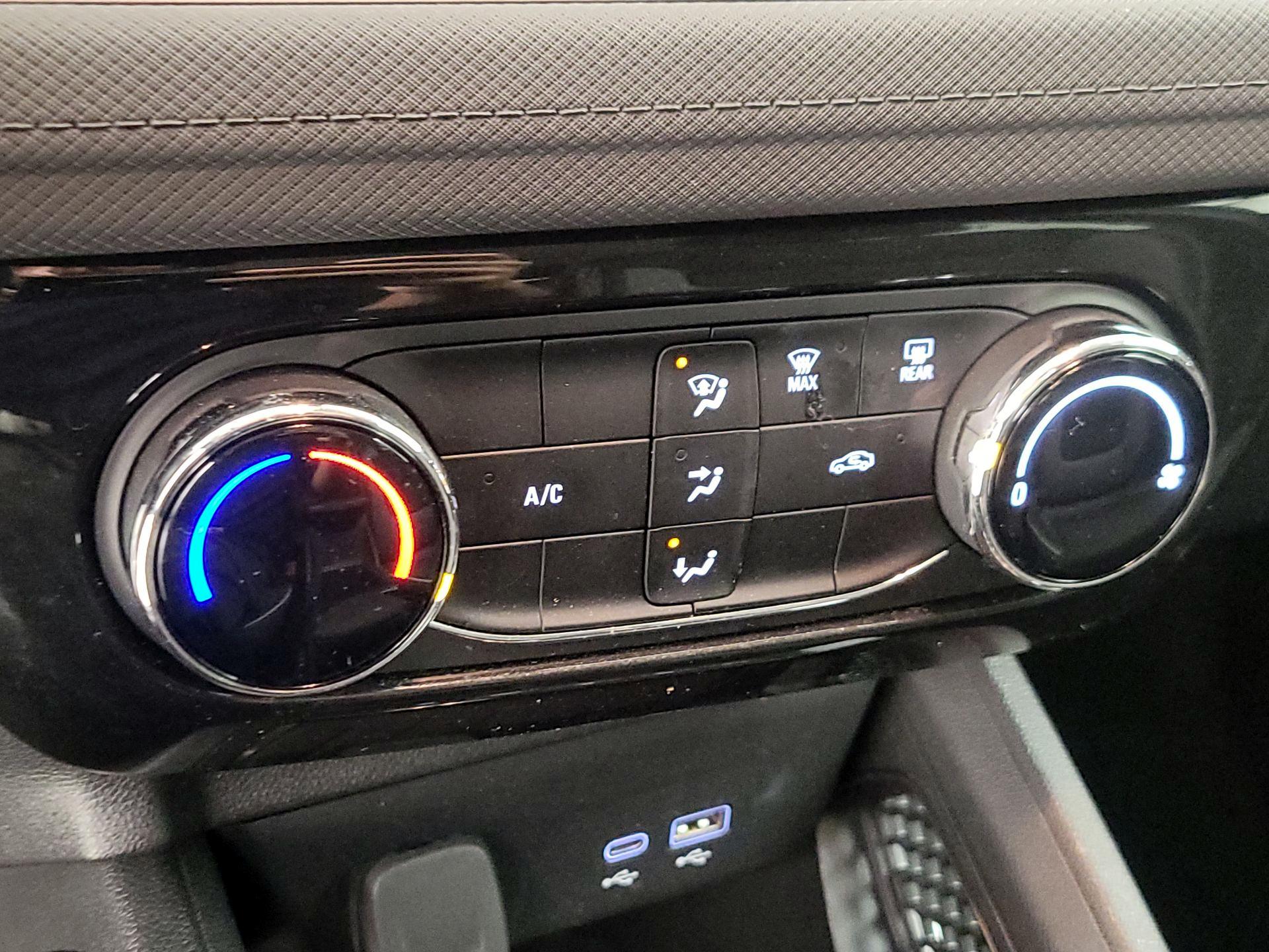 Thumbnail: 2025 Chevrolet TrailBlazer - 16