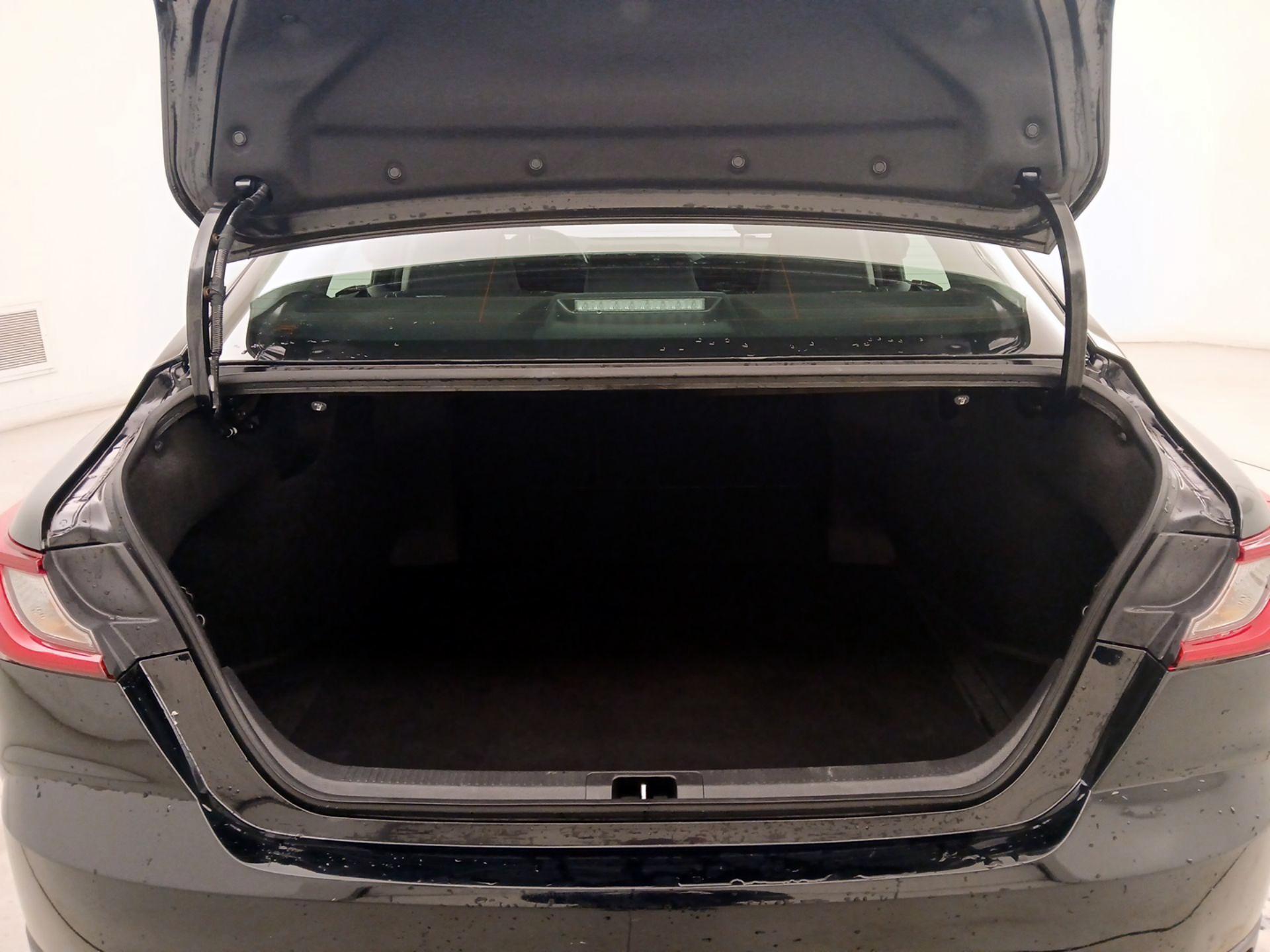 Thumbnail: 2025 Toyota Camry - 20