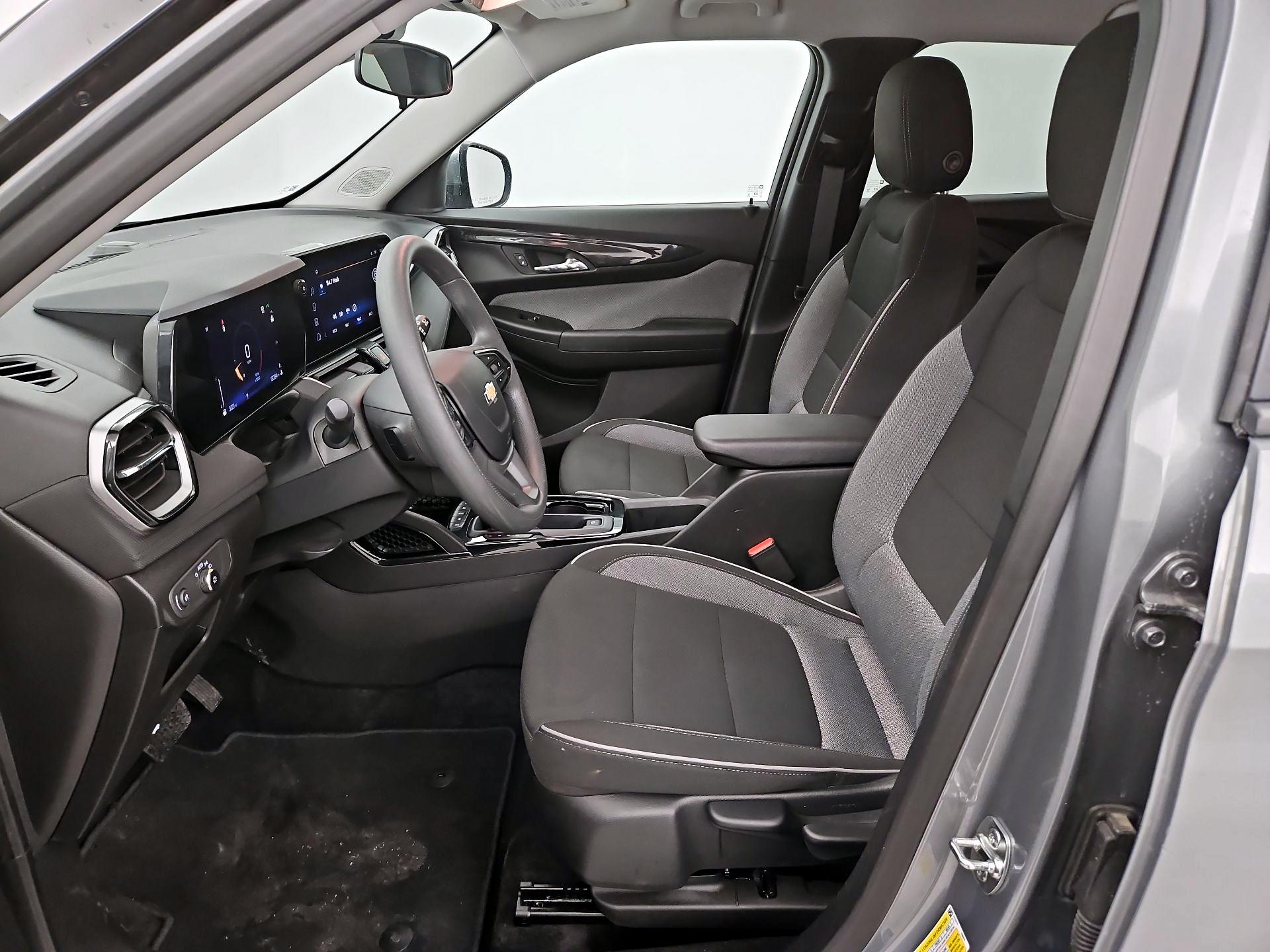 Thumbnail: 2025 Chevrolet TrailBlazer - 11