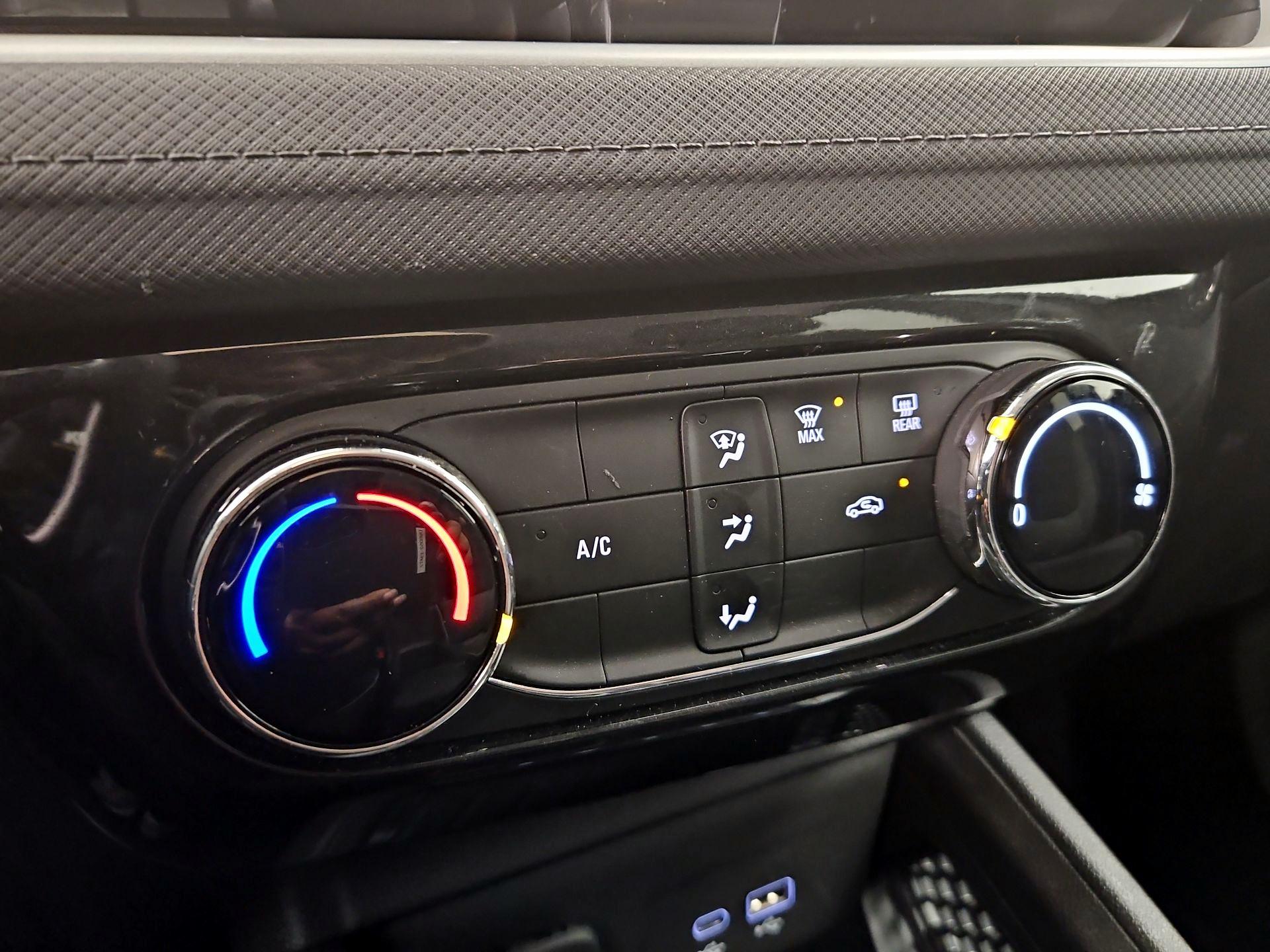 Thumbnail: 2025 Chevrolet TrailBlazer - 16