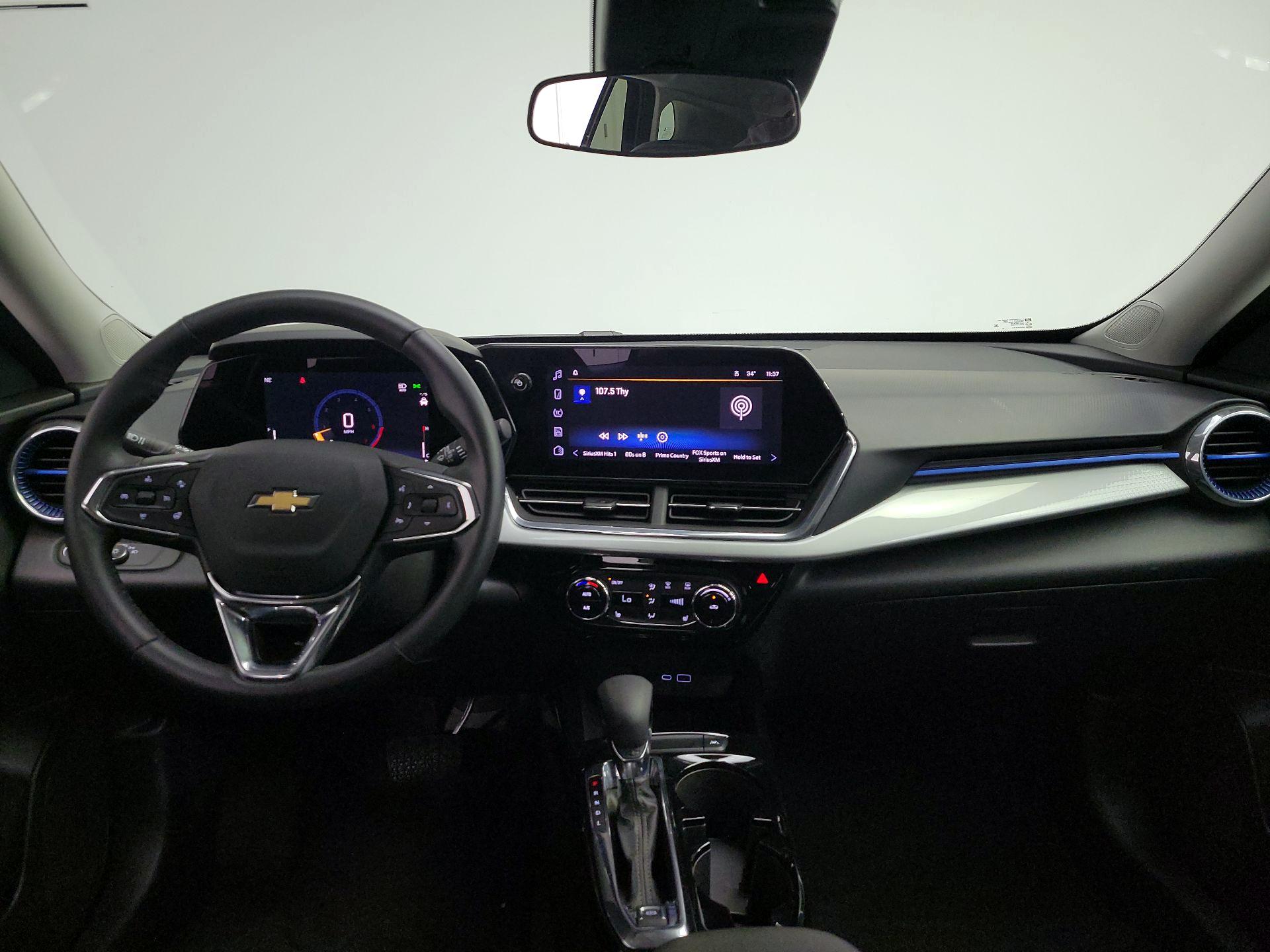 Thumbnail: 2025 Chevrolet Trax - 9