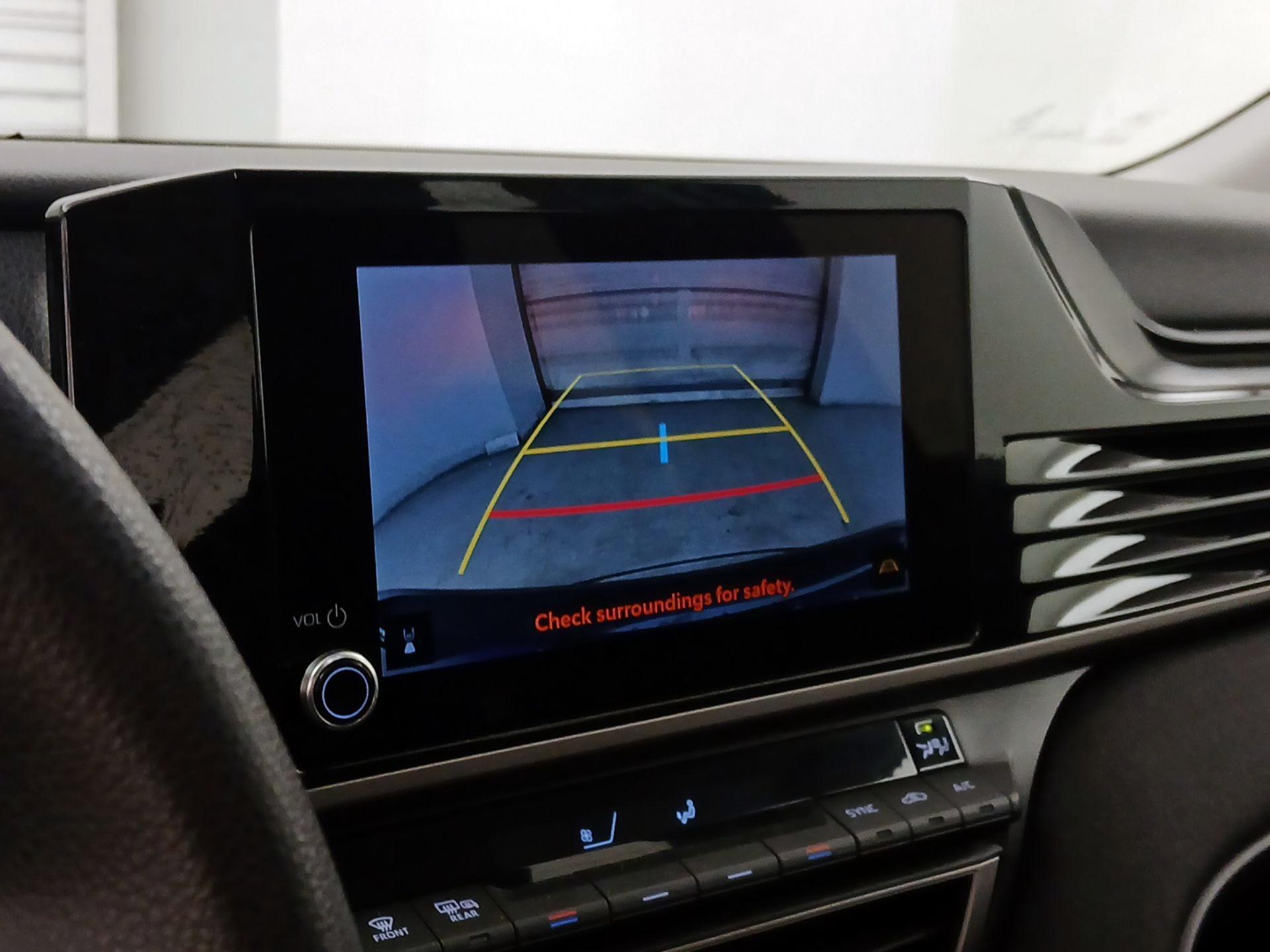 Thumbnail: 2025 Toyota Camry - 15