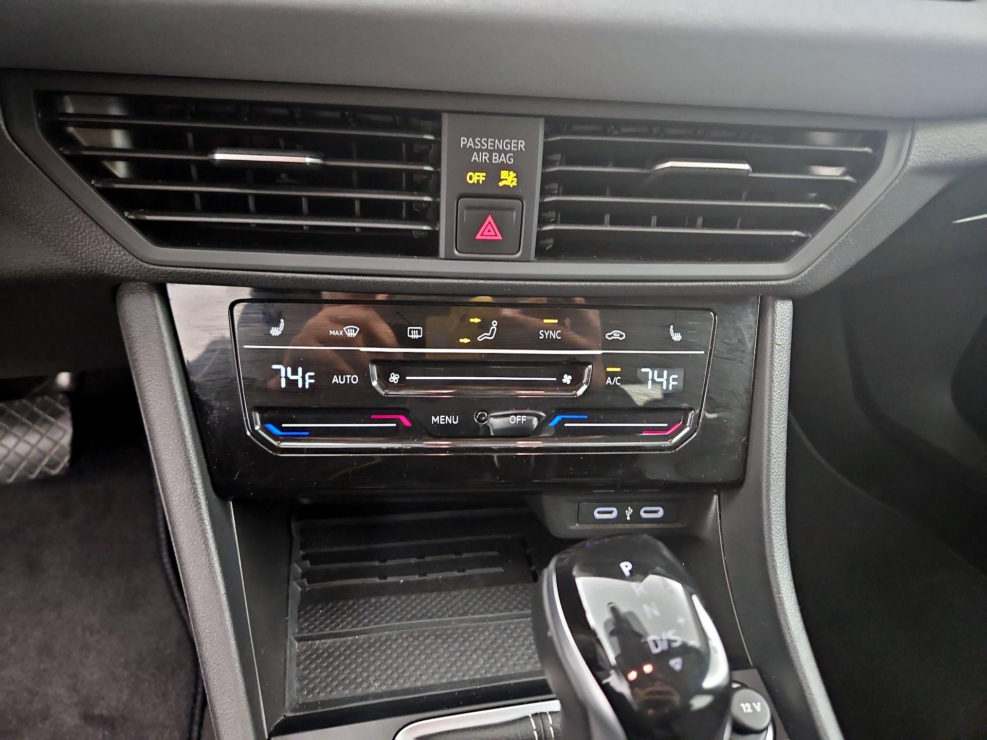 Thumbnail: 2025 Volkswagen Jetta - 14