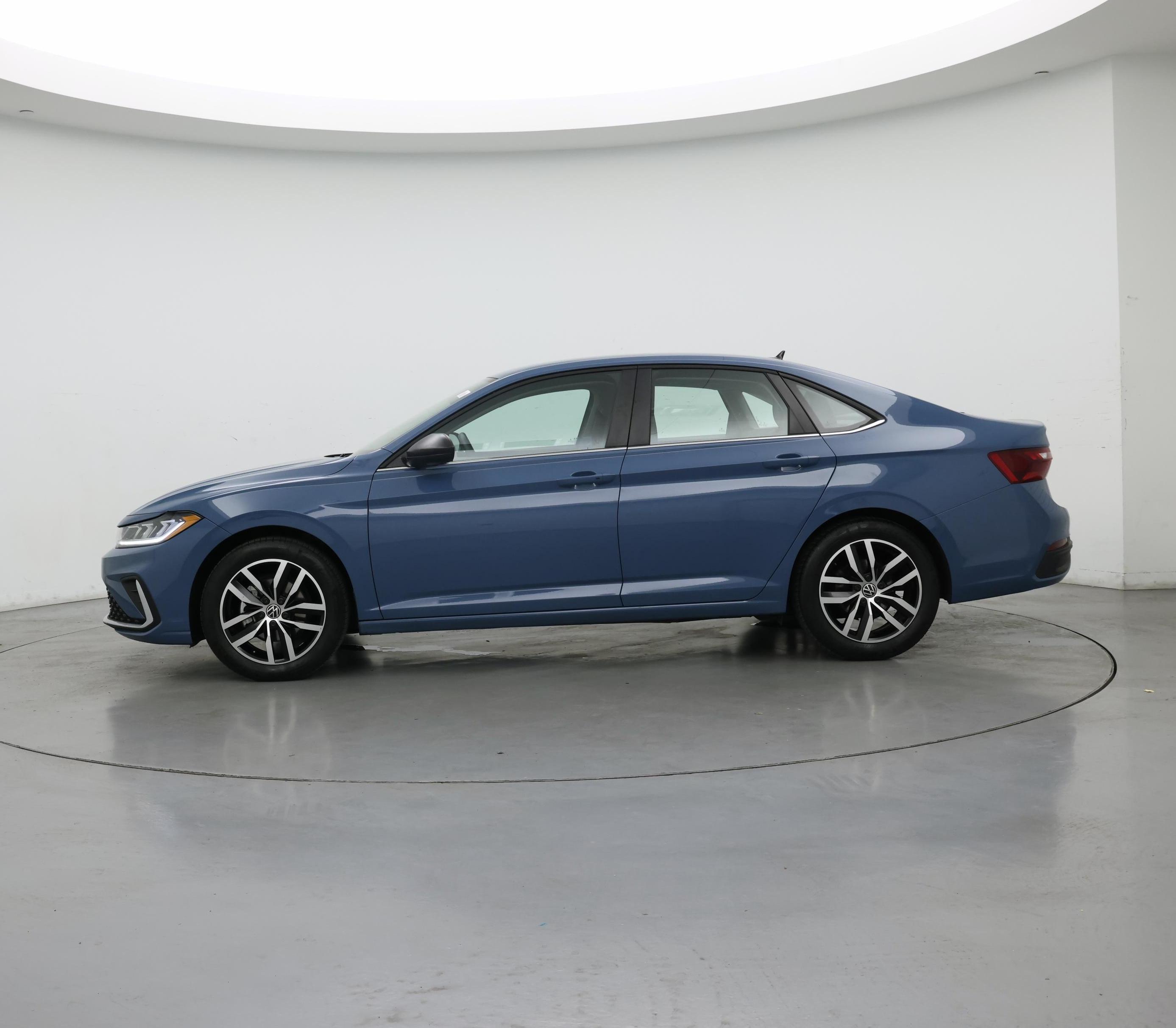 Thumbnail: 2025 Volkswagen Jetta - 3