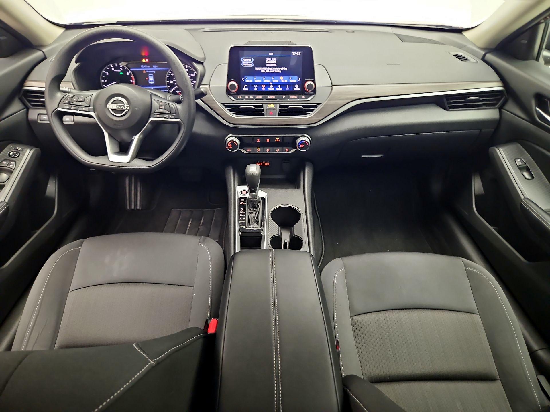 Thumbnail: 2025 Nissan Altima - 9