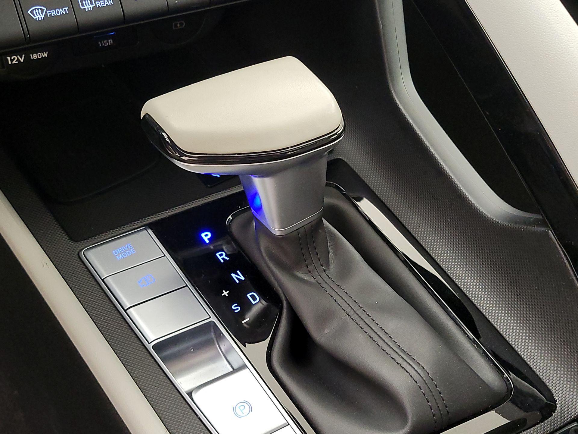 Thumbnail: 2025 Hyundai Elantra - 18