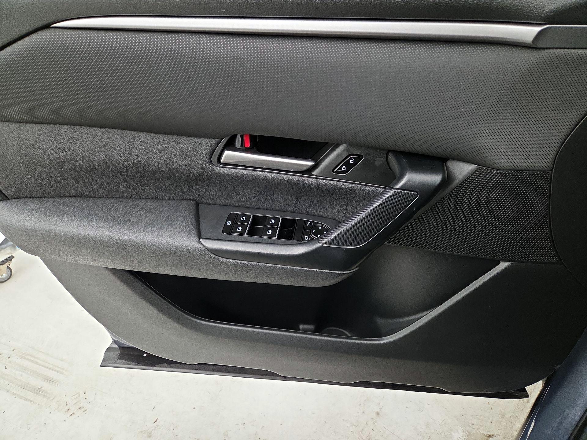 Thumbnail: 2025 Mazda CX-50 - 12