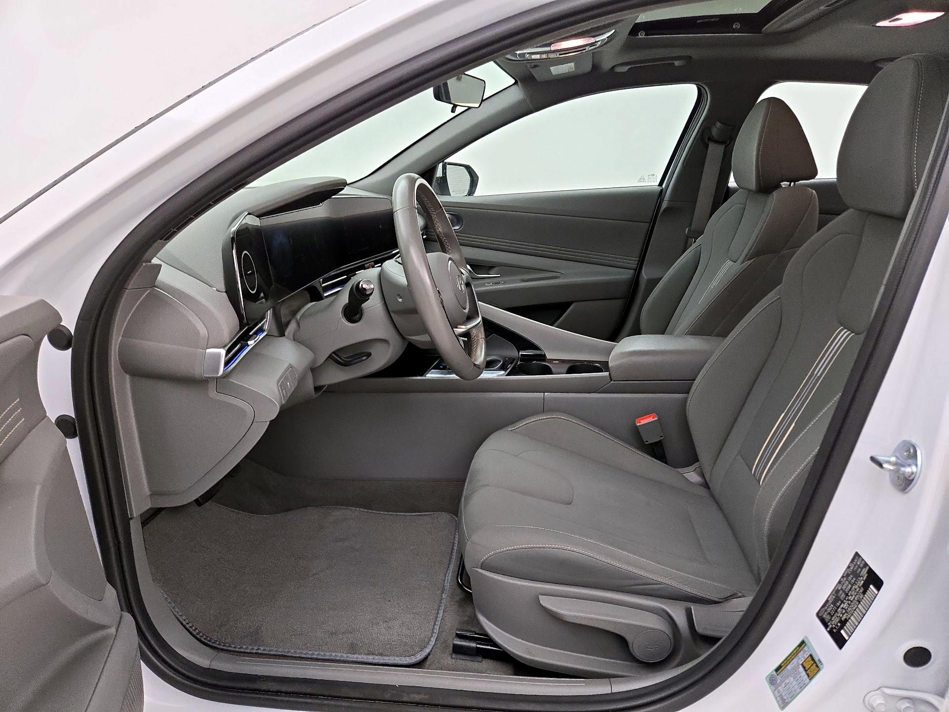 Thumbnail: 2025 Hyundai Elantra - 11