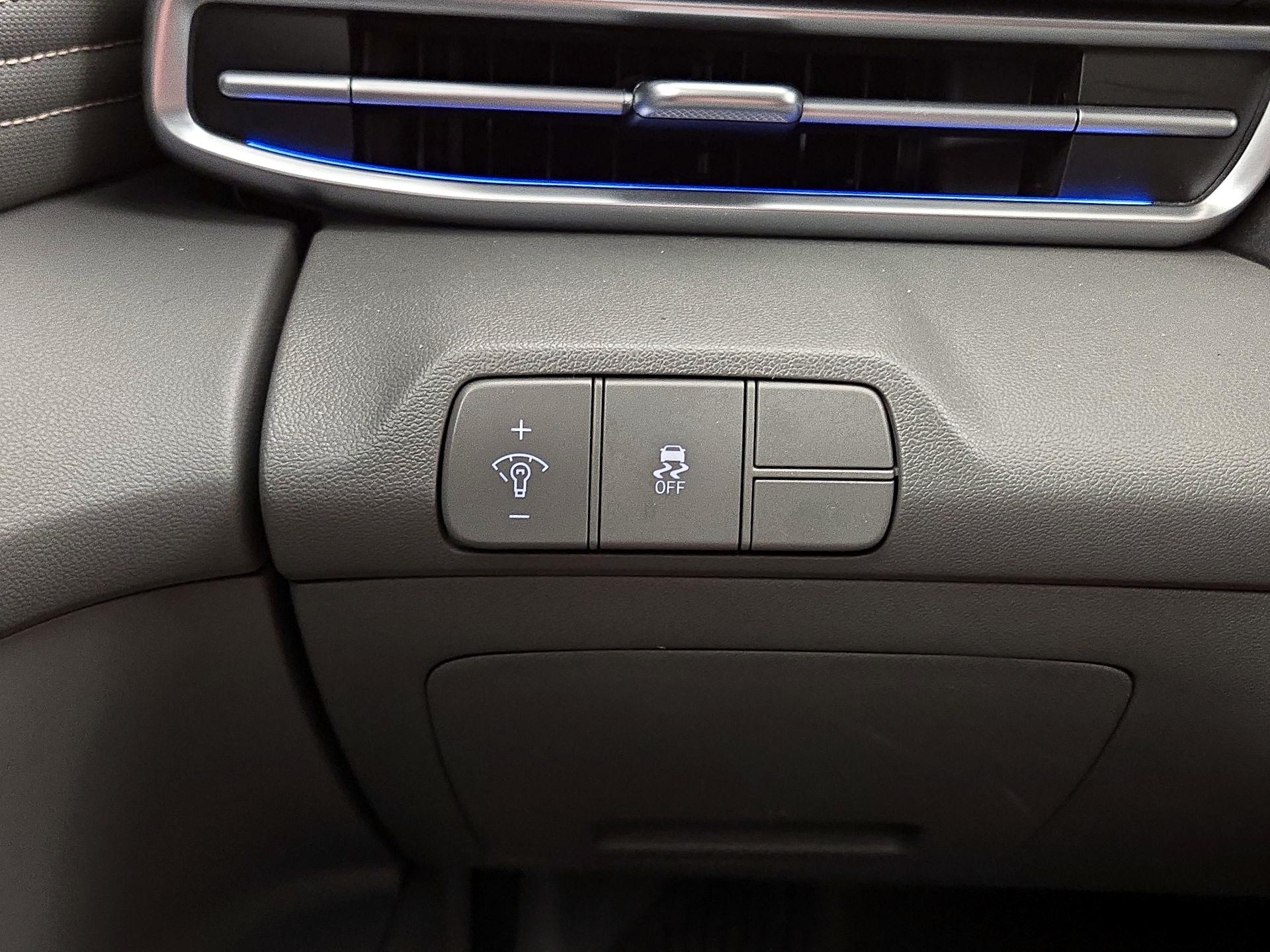 Thumbnail: 2025 Hyundai Elantra - 13