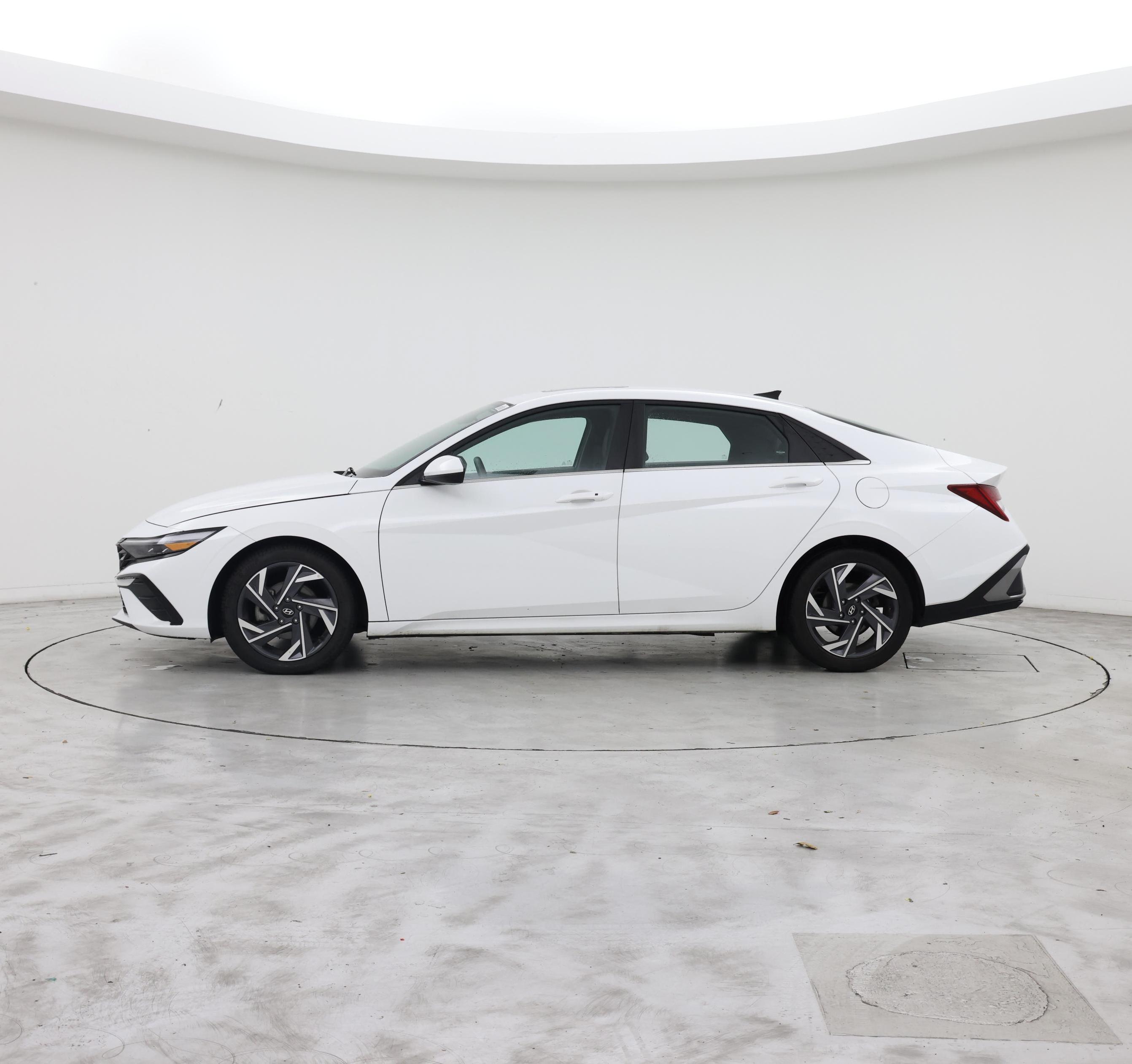 Thumbnail: 2025 Hyundai Elantra - 3